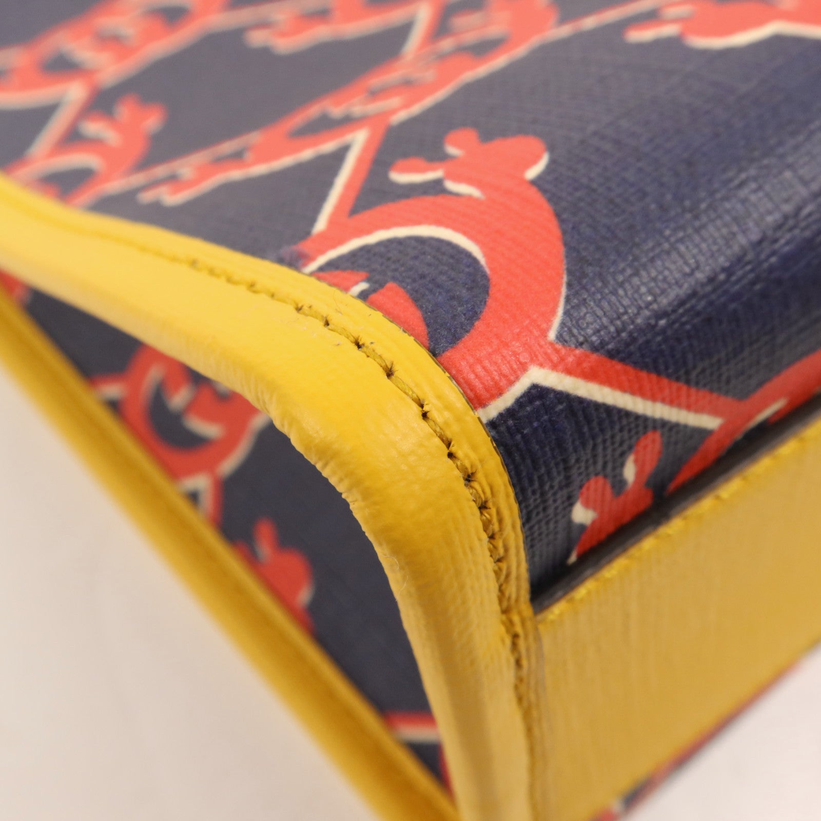 GUCCI 塗層帆布Childrens銀扣手挽袋