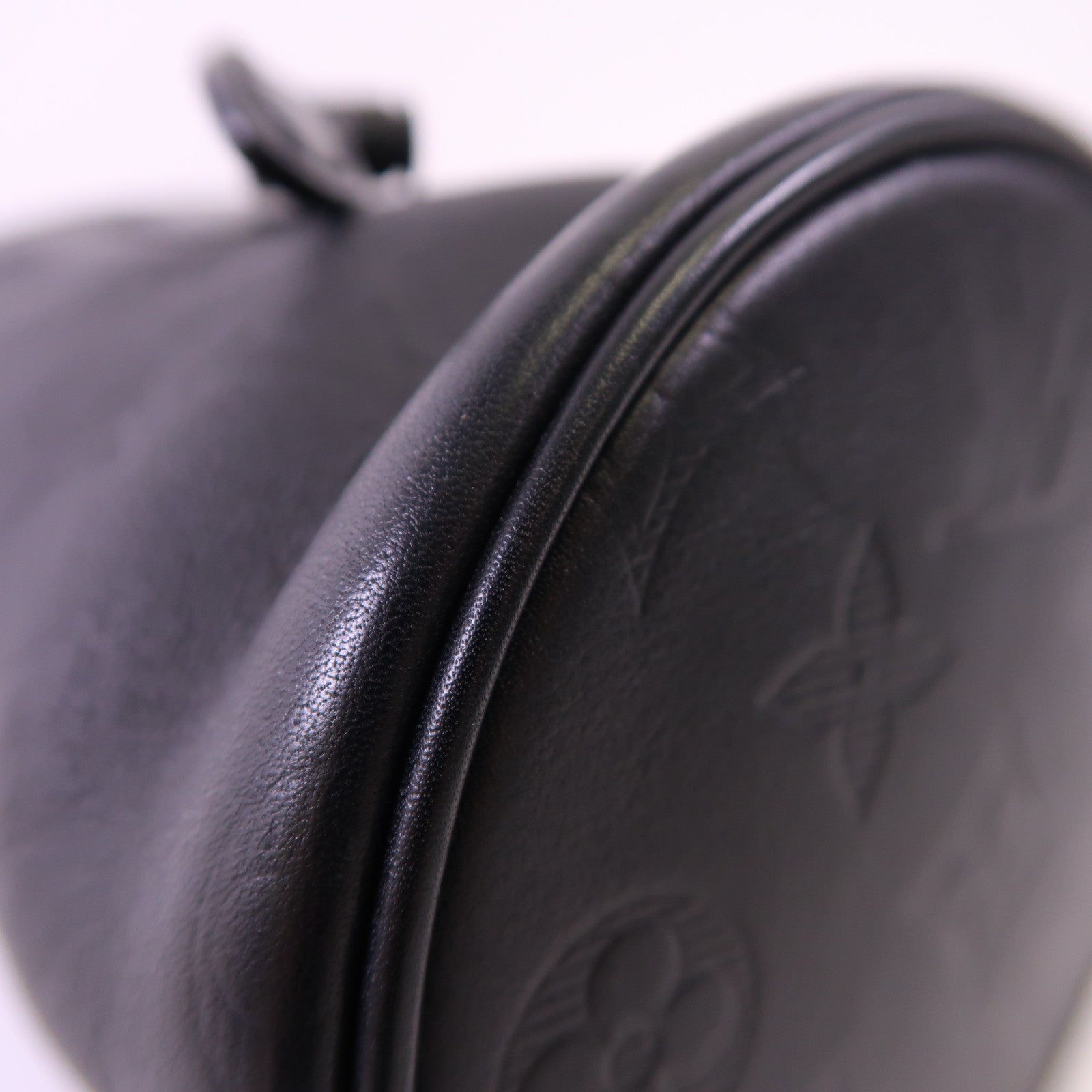 LOUIS VUITTON Monogram Shadow Chalk Nano肩背袋