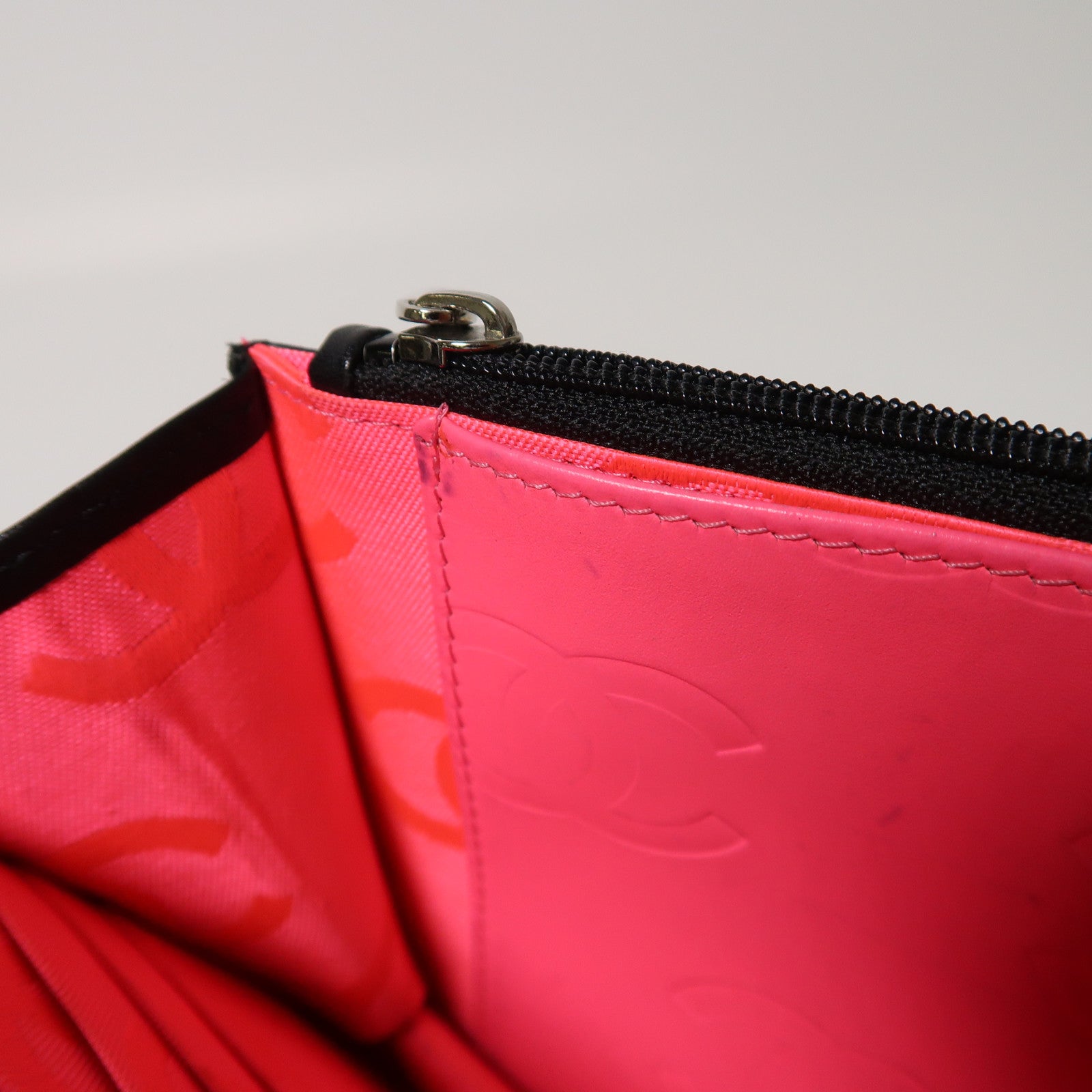 CHANEL 菱格牛皮皮革Cambon Wallet On Chain銀扣鏈帶肩背袋黑色