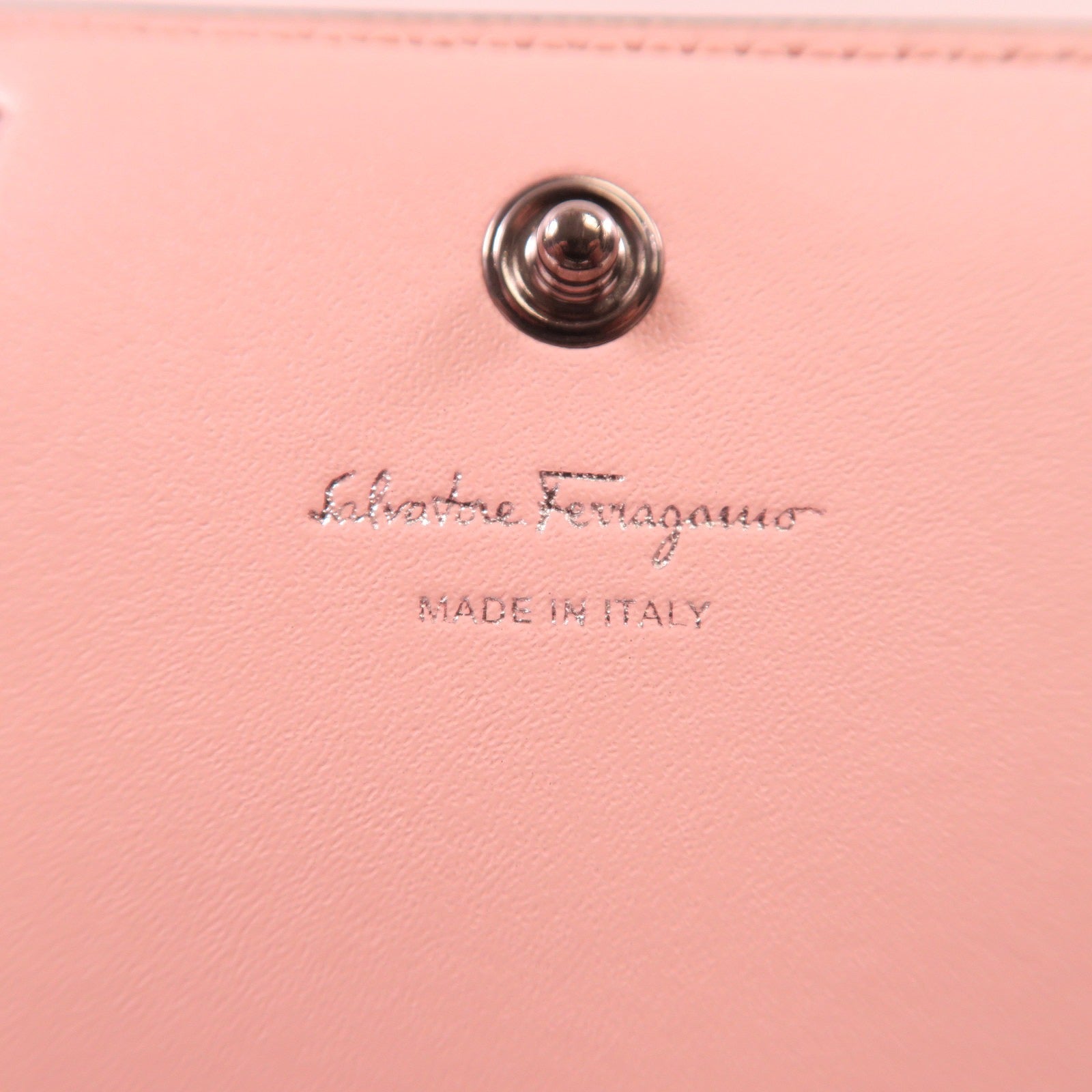 Salvatore Ferragamo 牛皮皮革Chain Shoulder Bag肩背袋