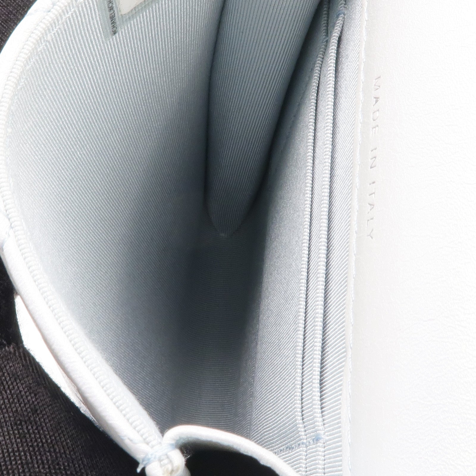 CHANEL 牛皮皮革Phone Bag銀扣鏈帶肩背袋