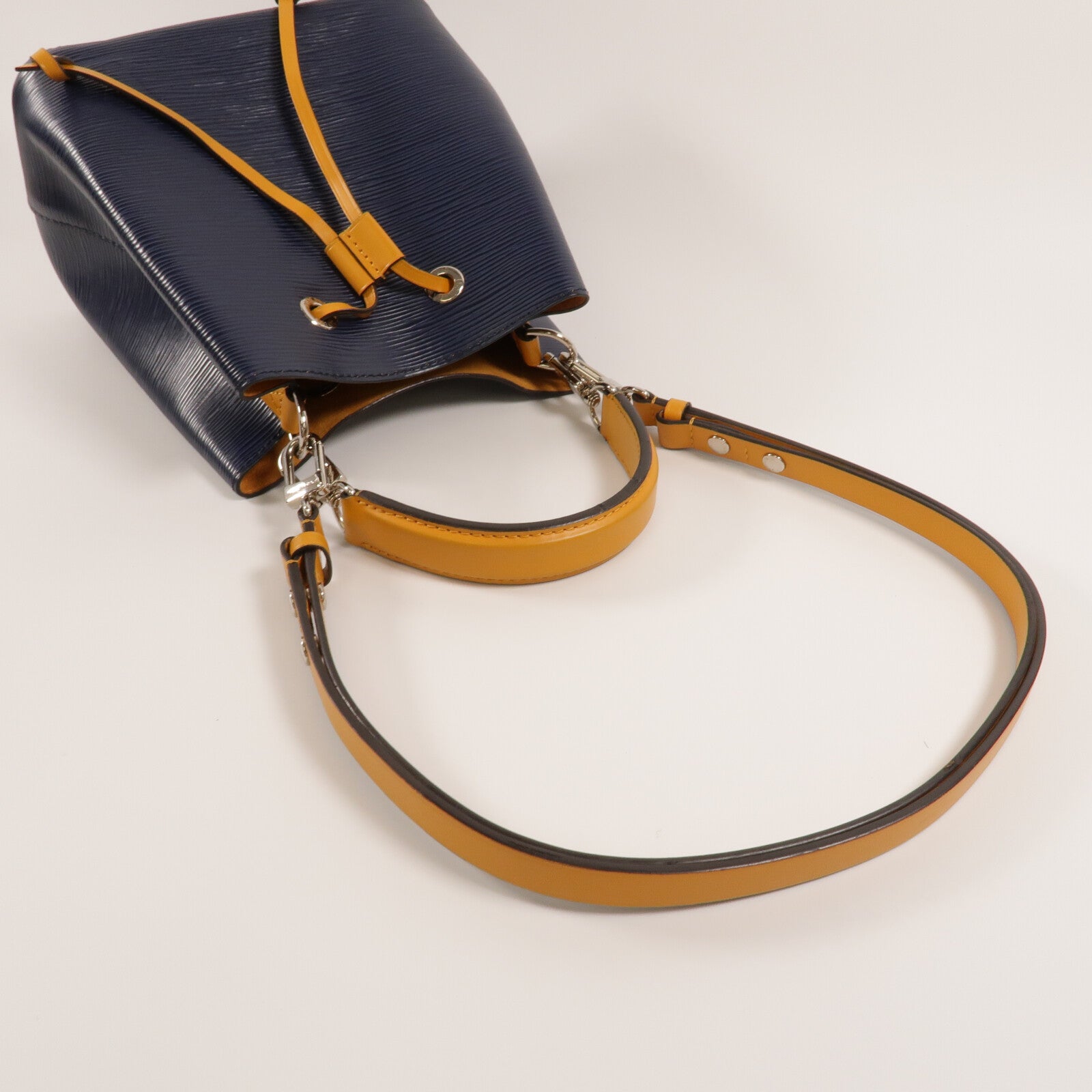 LOUIS VUITTON Epi Neo Noe BB手挽肩背兩用袋