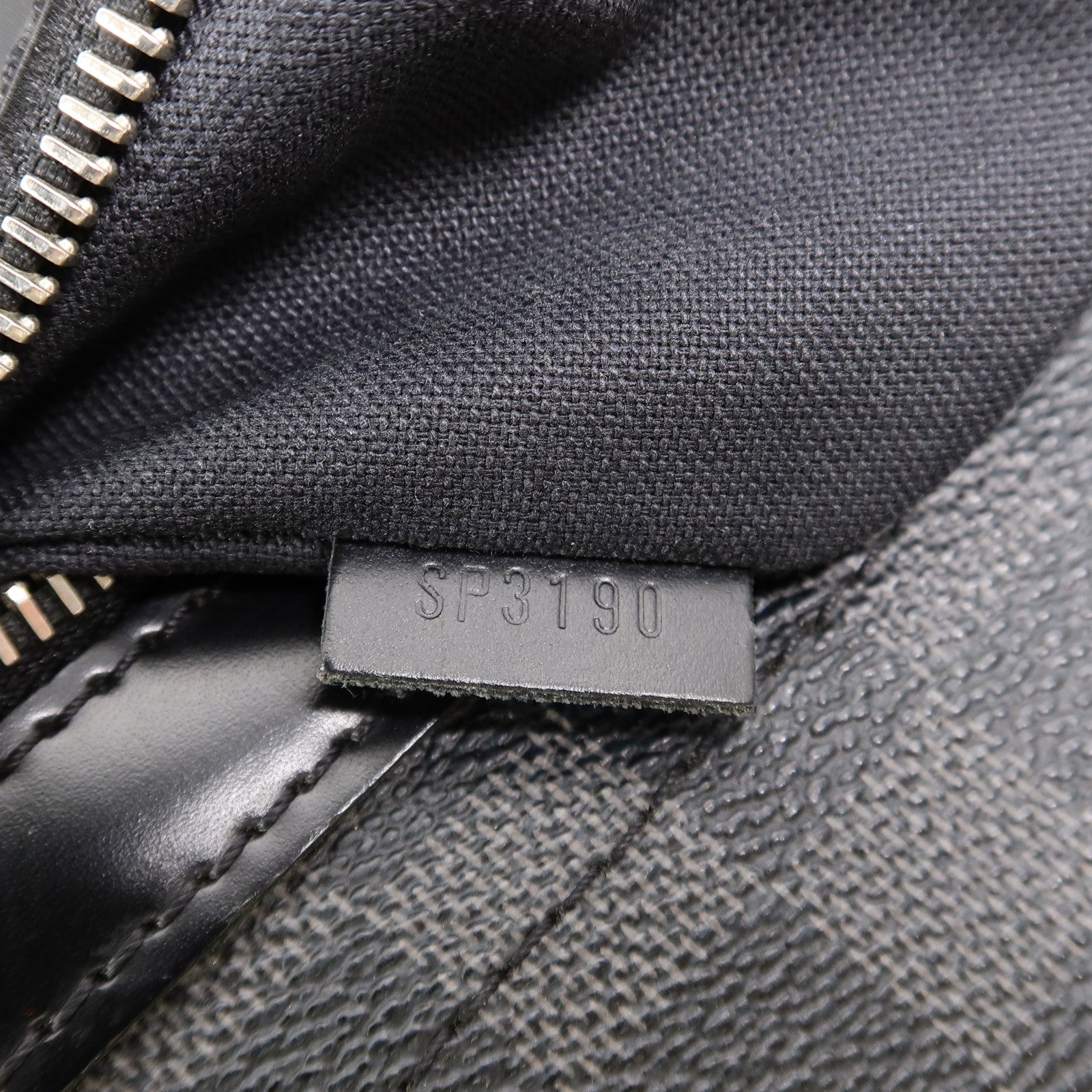 LOUIS VUITTON Damier Graghite Daniel MM肩背袋