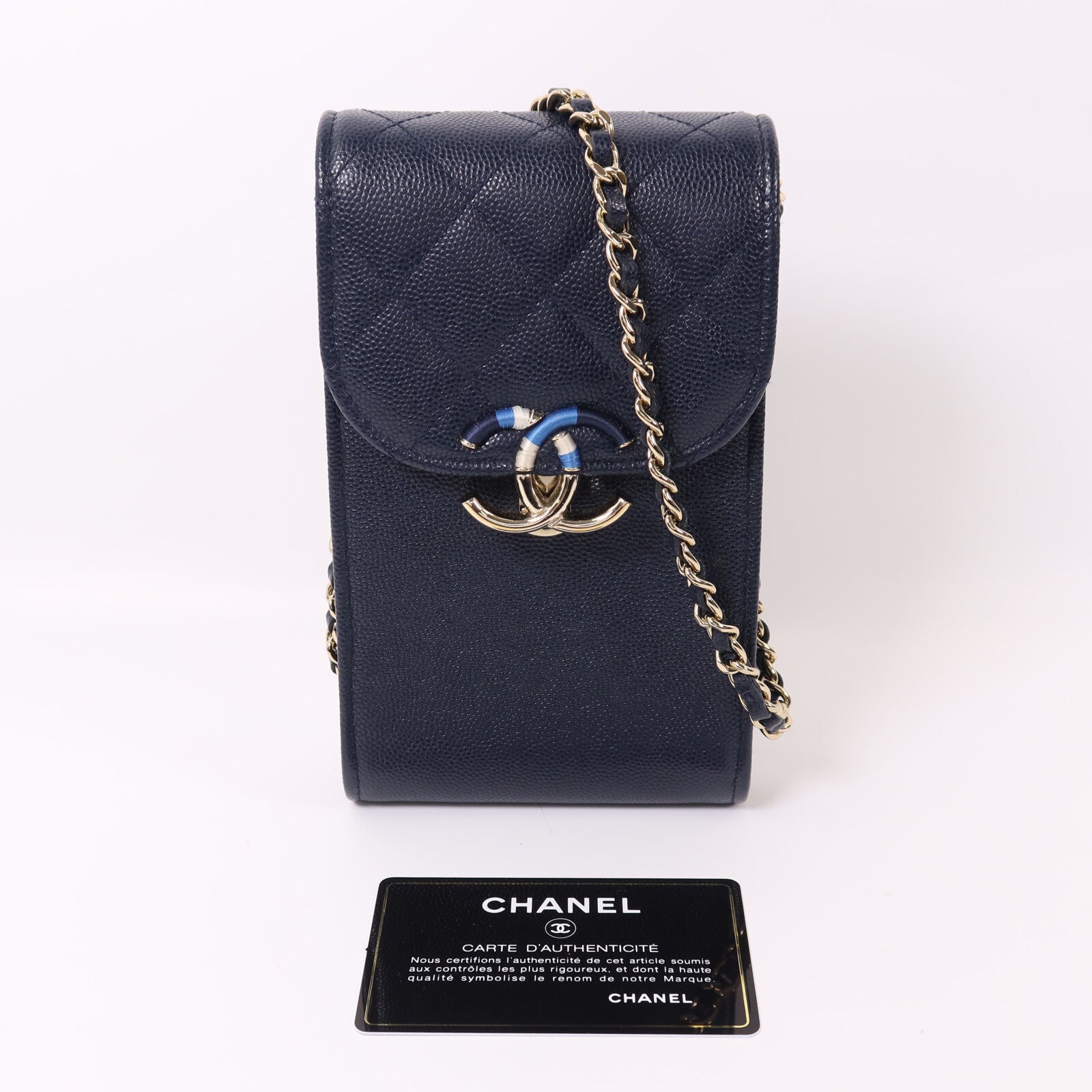 CHANEL 牛皮皮革CC Quilted Phone金扣鏈帶肩背袋