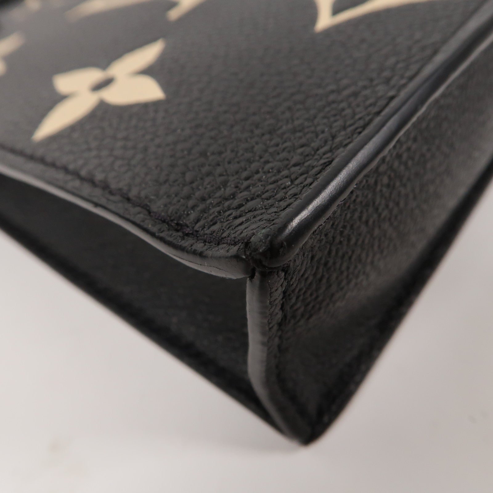 LOUIS VUITTON Monogram Empreinte Petit SAC Plat金扣手挽肩背兩用袋黑色