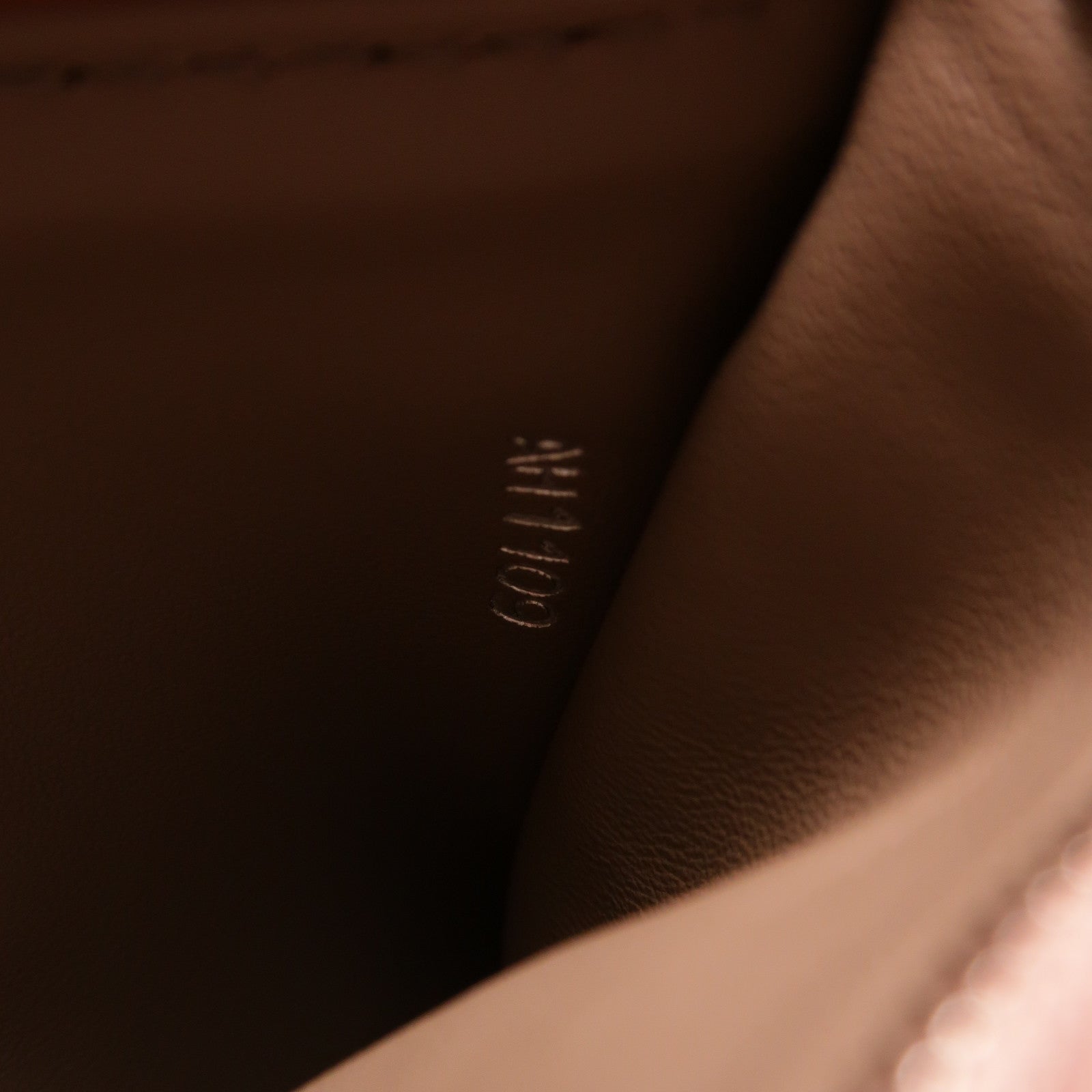 LOUIS VUITTON 【激減優惠】牛皮皮革Capucines MM銀扣手挽肩背兩用袋粉紅色