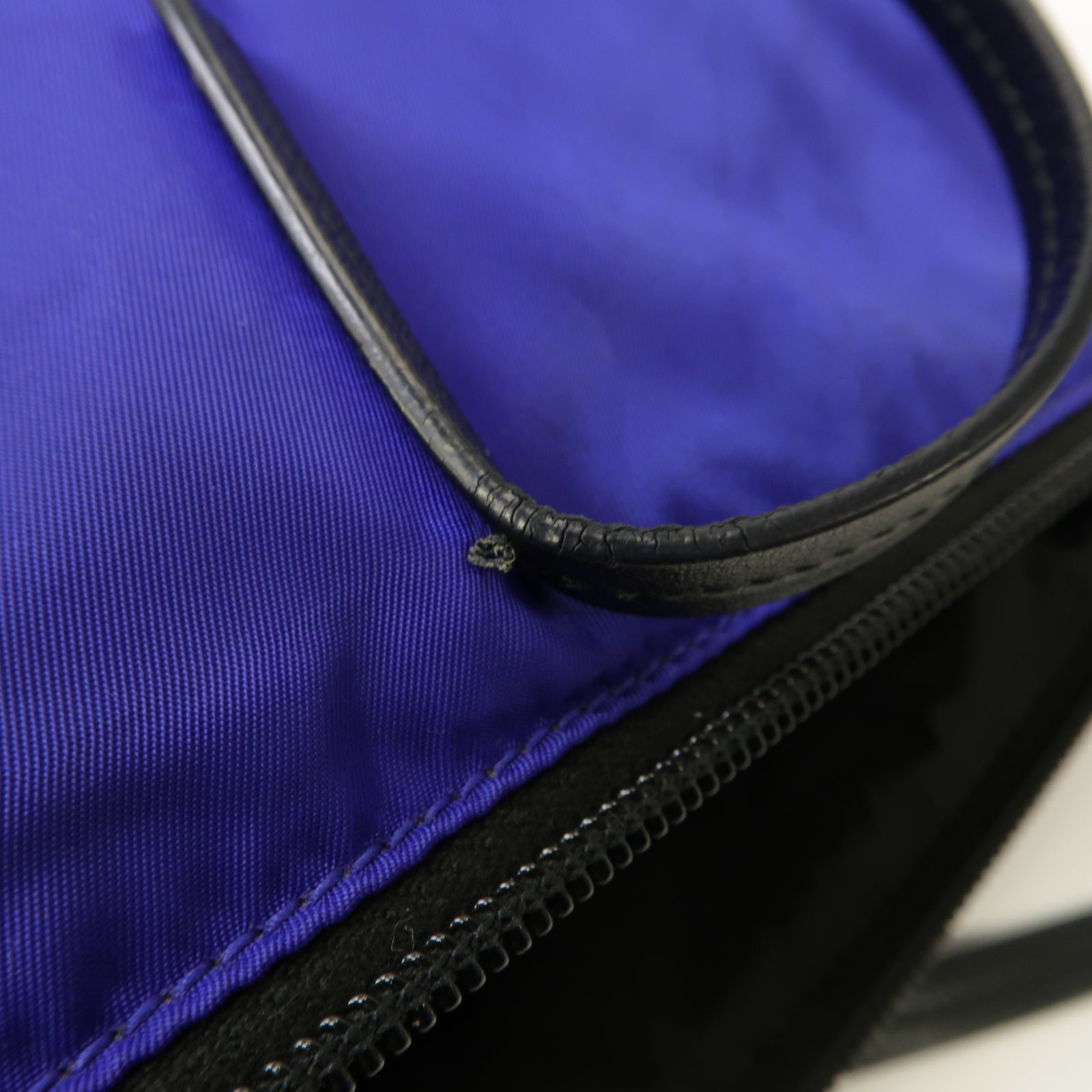 PRADA 【激減優惠】尼龍Shoulder Bag銀扣肩背袋藍色