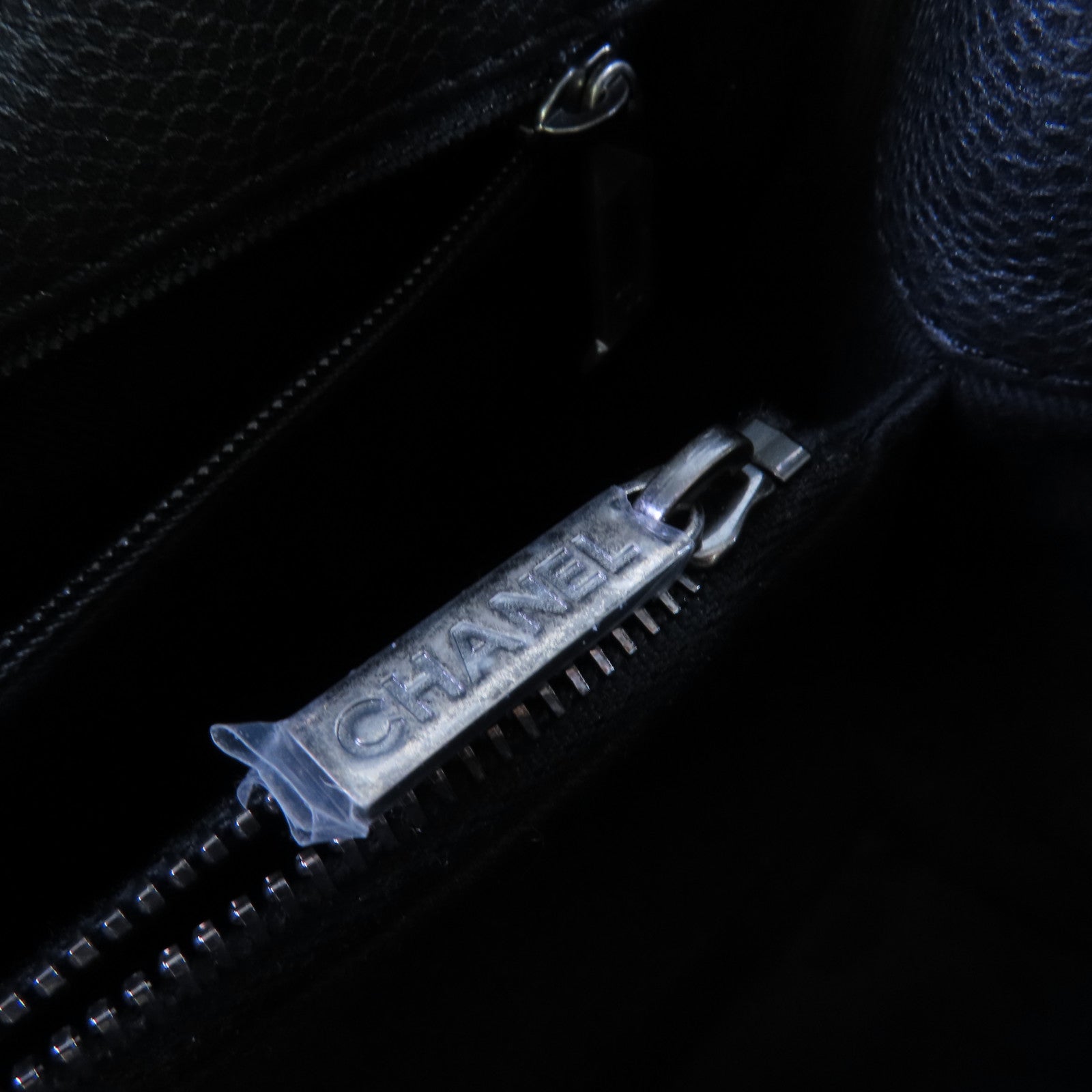 CHANEL 牛皮皮革Chain Tote Bag鏈帶肩背袋