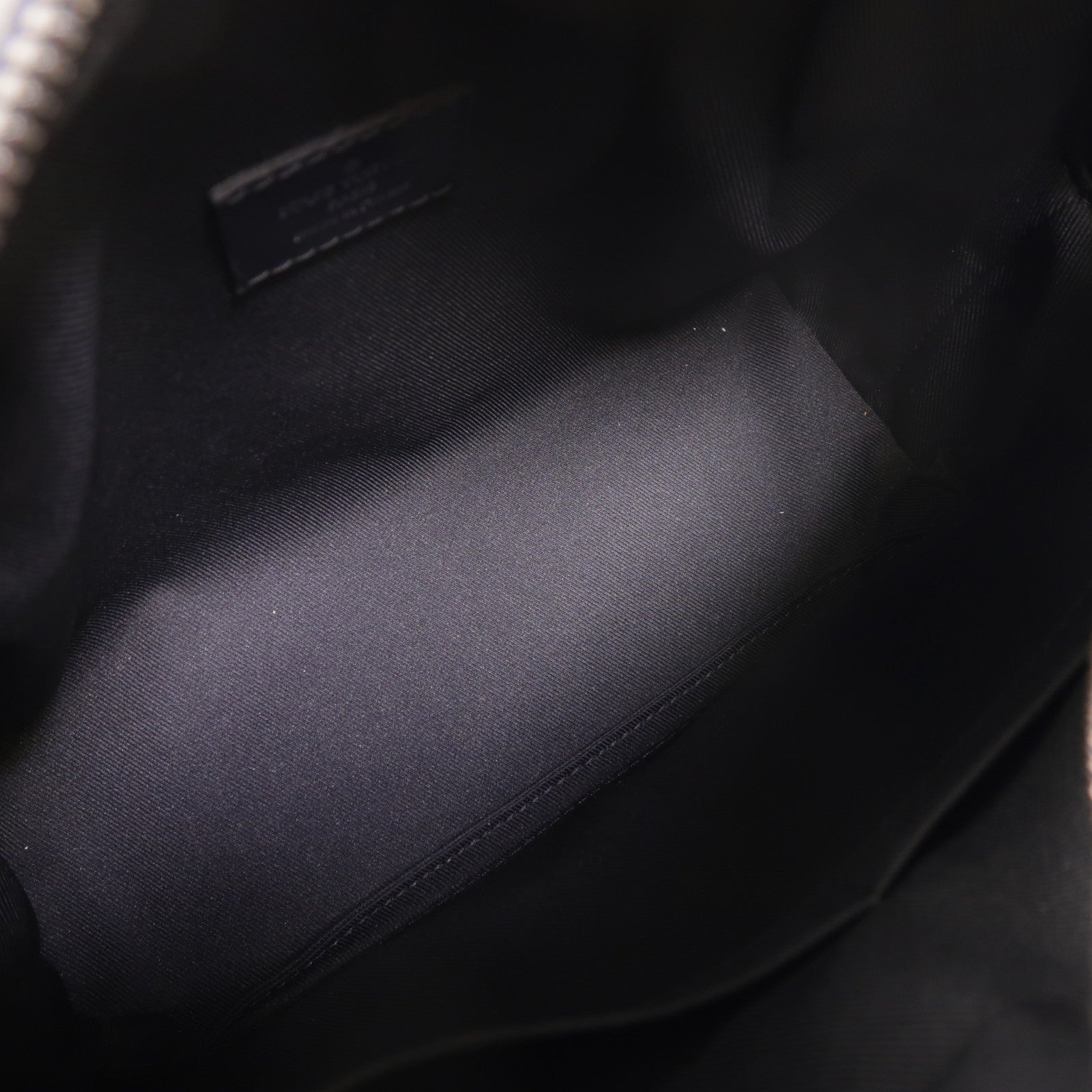 LOUIS VUITTON Monogram Eclipse Soft Trunk肩背袋