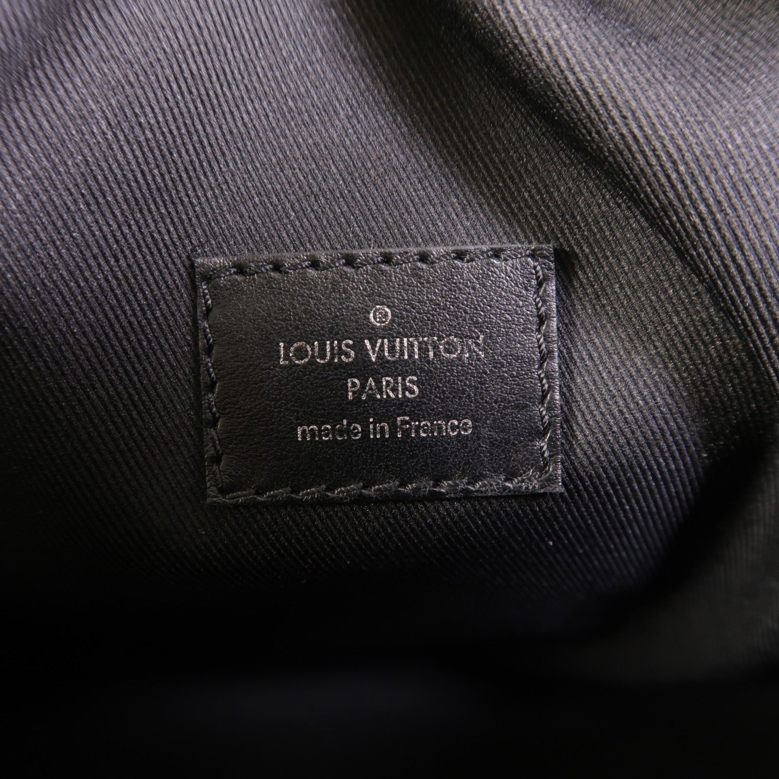 LOUIS VUITTON Monogram Eclipse Soft Trunk肩背袋