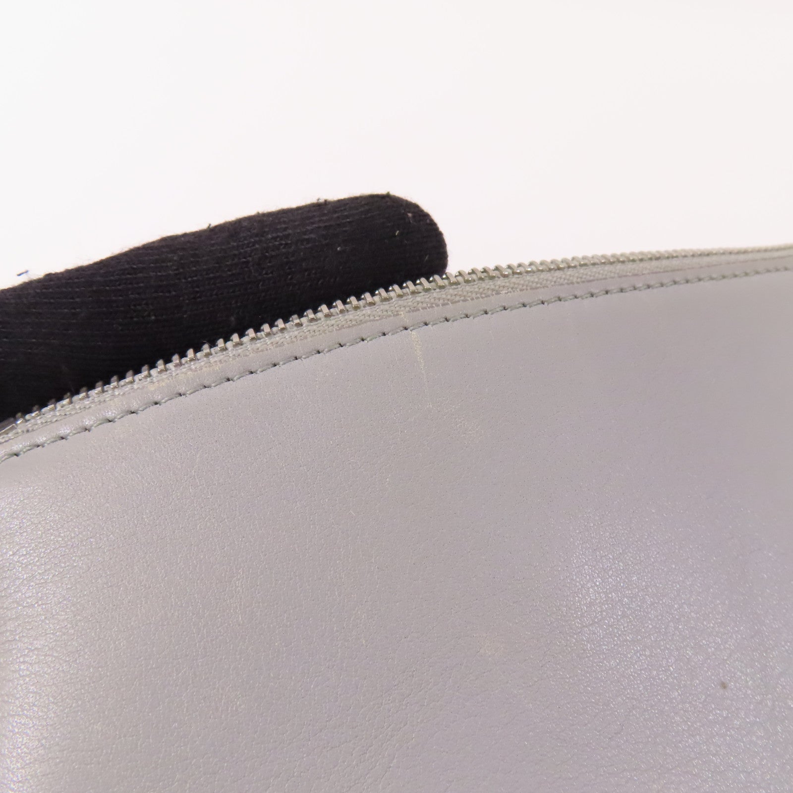 CELINE 皮革Tri-fold Clutch Bag On Chain銀扣鏈帶肩背袋