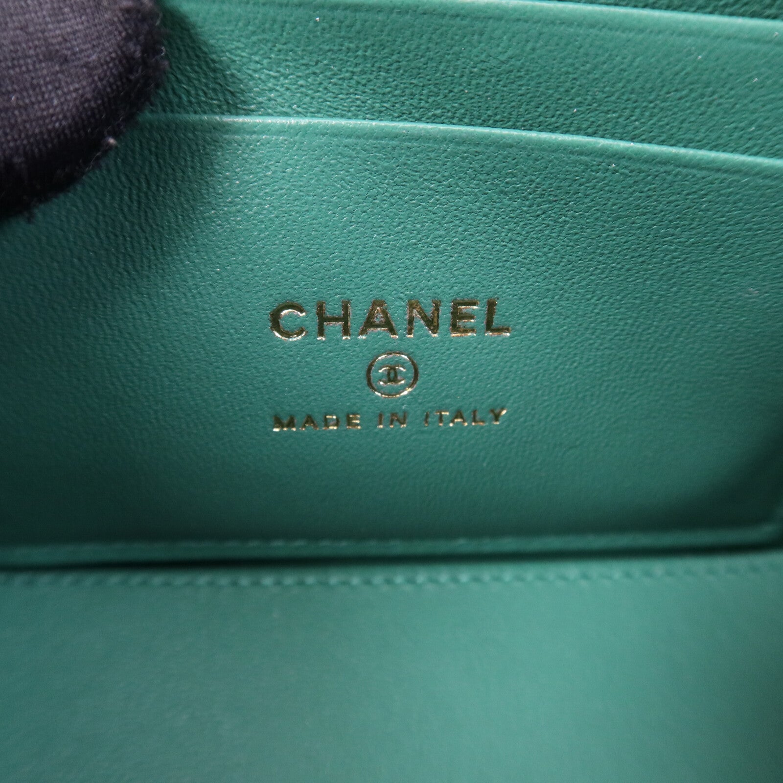 CHANEL 羊皮皮革Vanity Case金扣鏈帶肩背袋