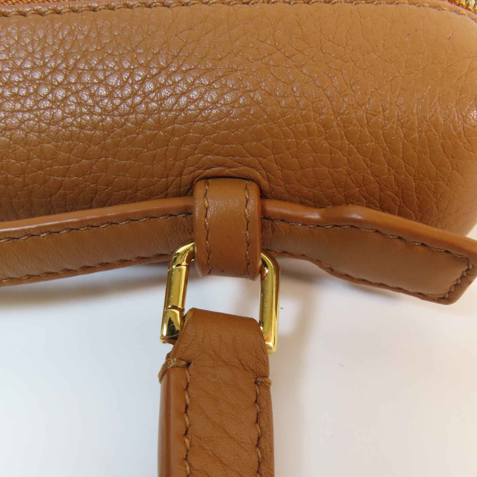 Loro Piana 牛皮皮革L19金扣手挽肩背兩用袋
