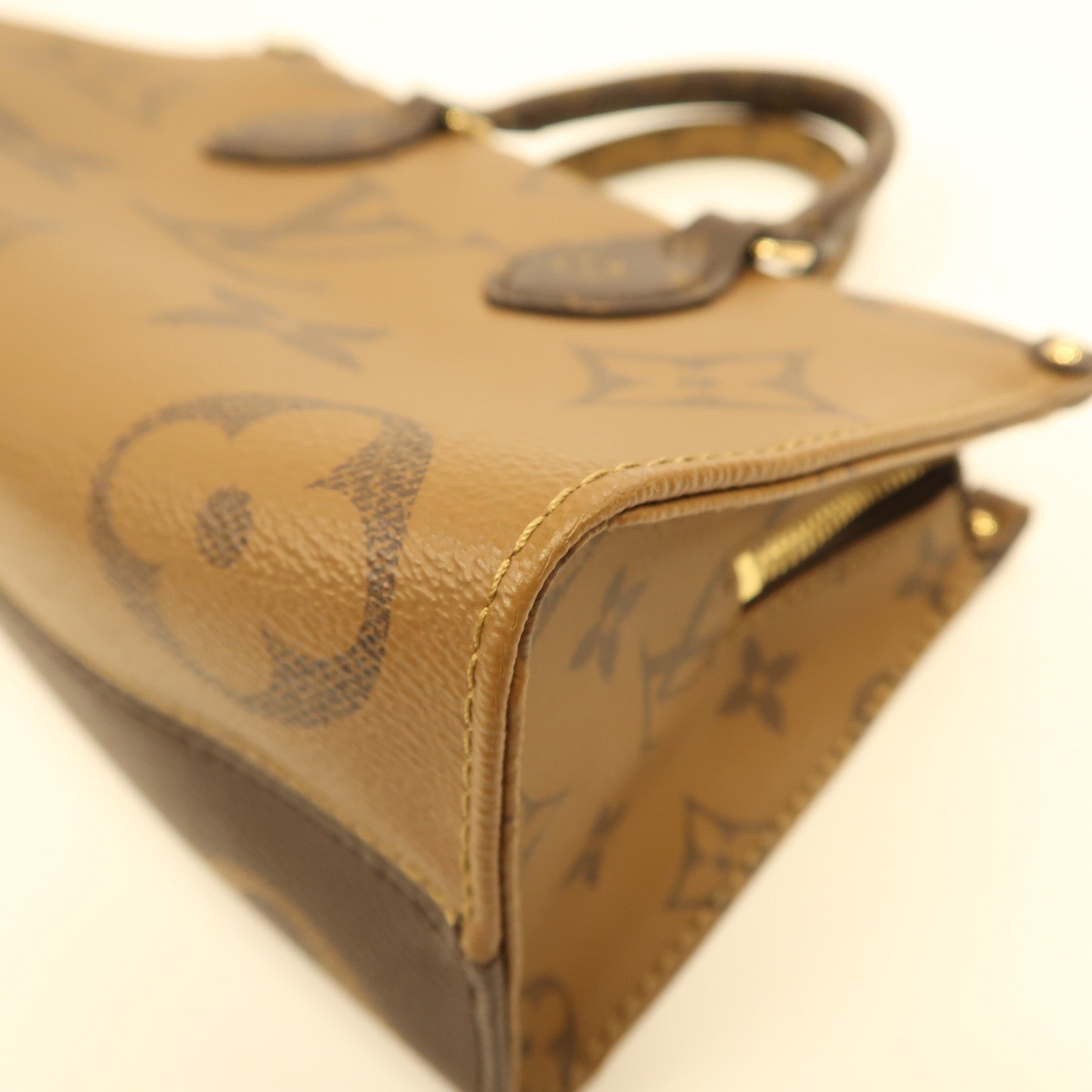 LOUIS VUITTON Monogram On The Go Eastwest金扣手挽肩背兩用袋啡色