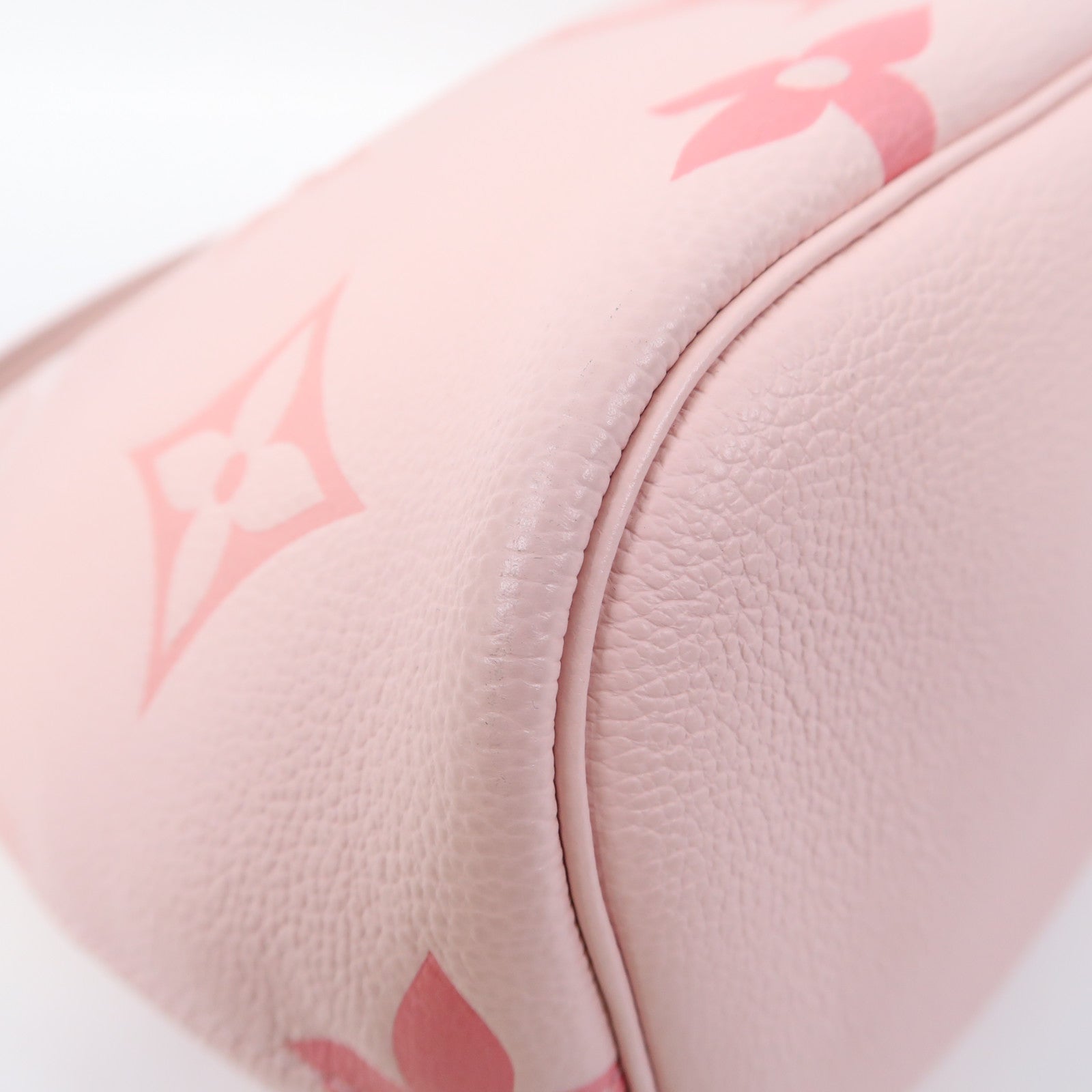 LOUIS VUITTON Monogram Empreinte Marshmallow金扣手挽肩背兩用袋粉紅色