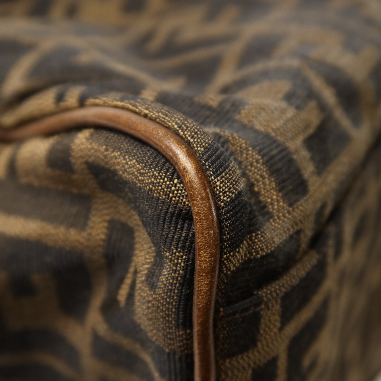 FENDI 帆布Shoulder Bag肩背袋