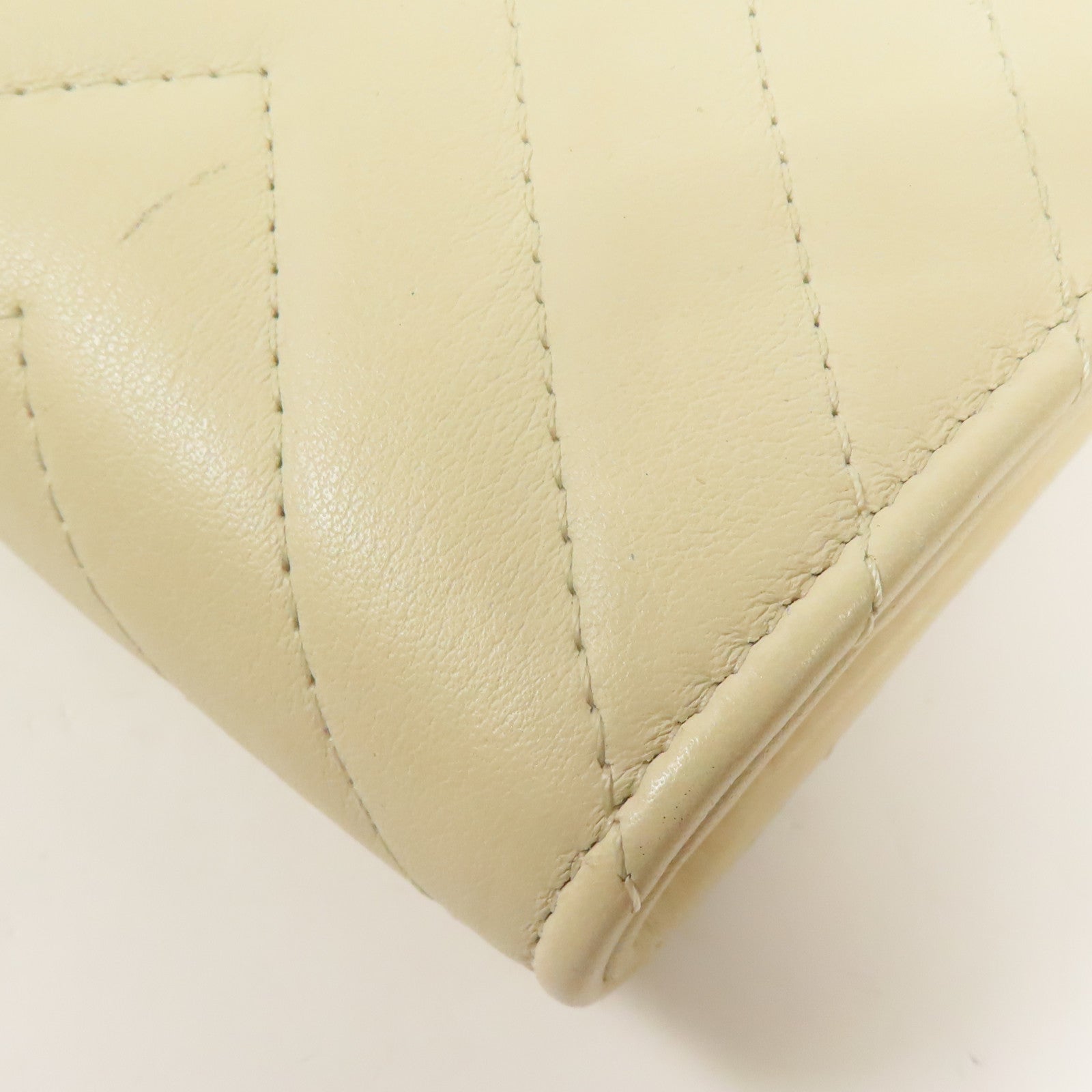 CHANEL 牛皮皮革Shoulder Bag銀扣鏈帶肩背袋