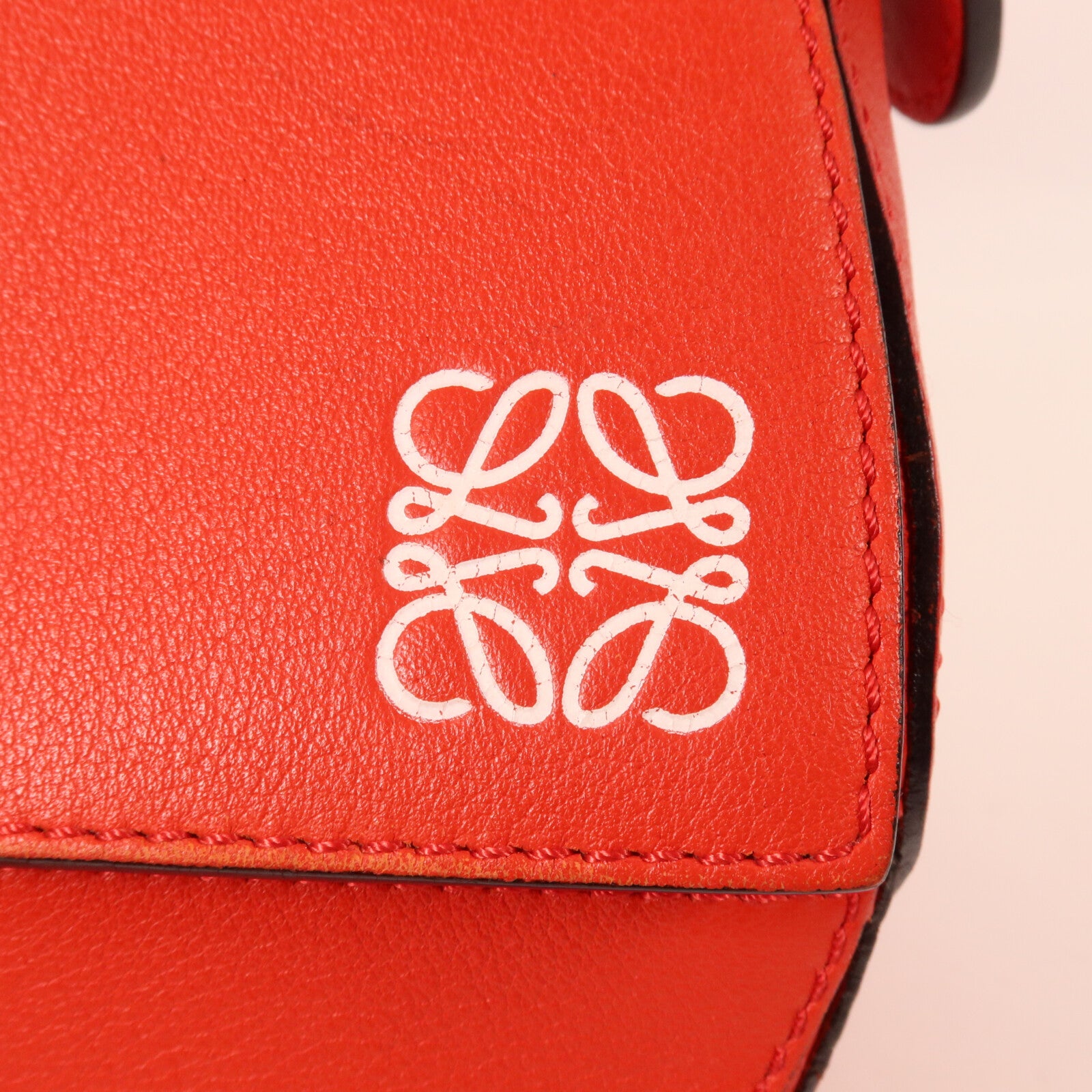 LOEWE 牛皮皮革Puzzle Medium手挽肩背兩用袋