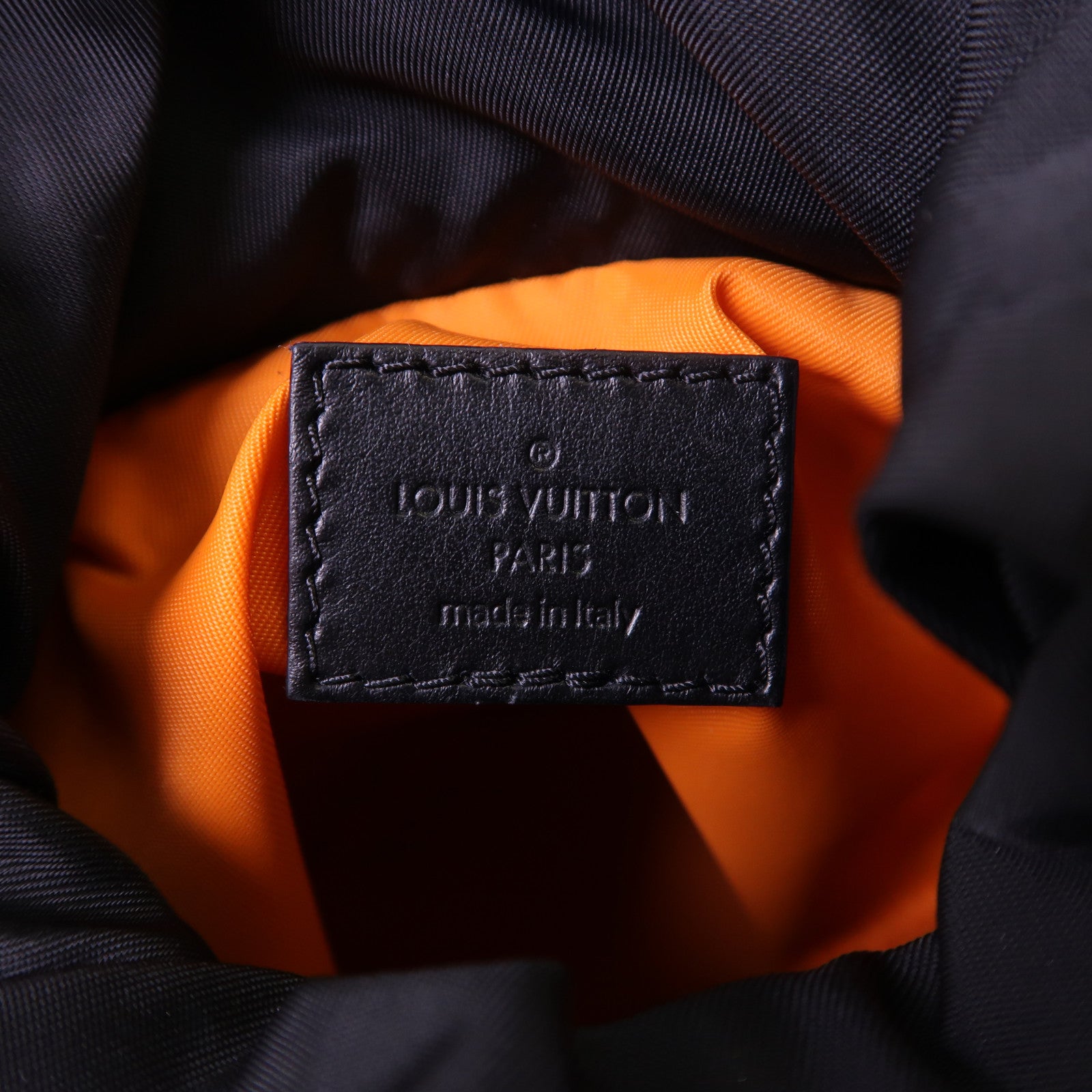 LOUIS VUITTON 【激減優惠】Monogram Shadow Chalk Nano肩背袋