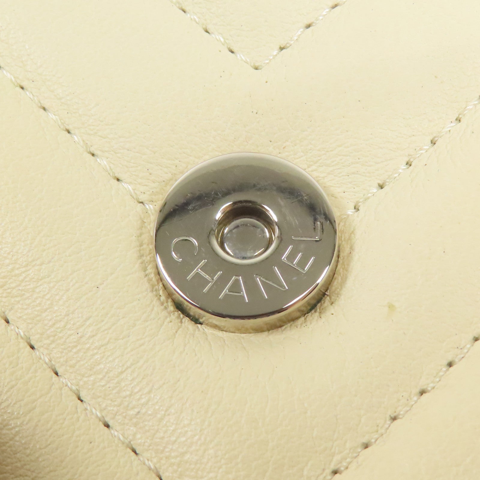 CHANEL 牛皮皮革Shoulder Bag銀扣鏈帶肩背袋