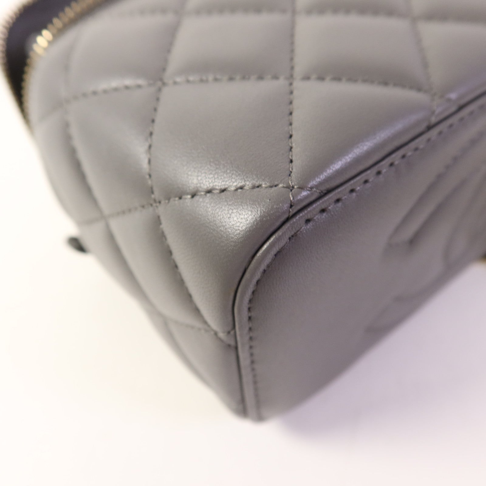 CHANEL 羊皮皮革Vanity Case金扣手挽肩背兩用袋