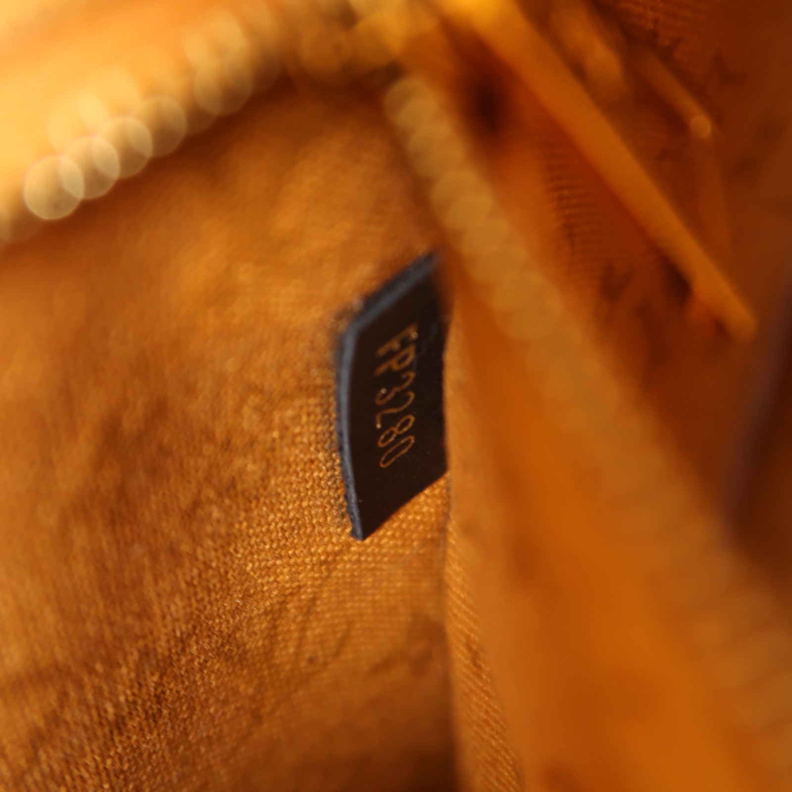 LOUIS VUITTON 【激減優惠】Monogram Giant On the Go GM金扣手挽肩背兩用袋