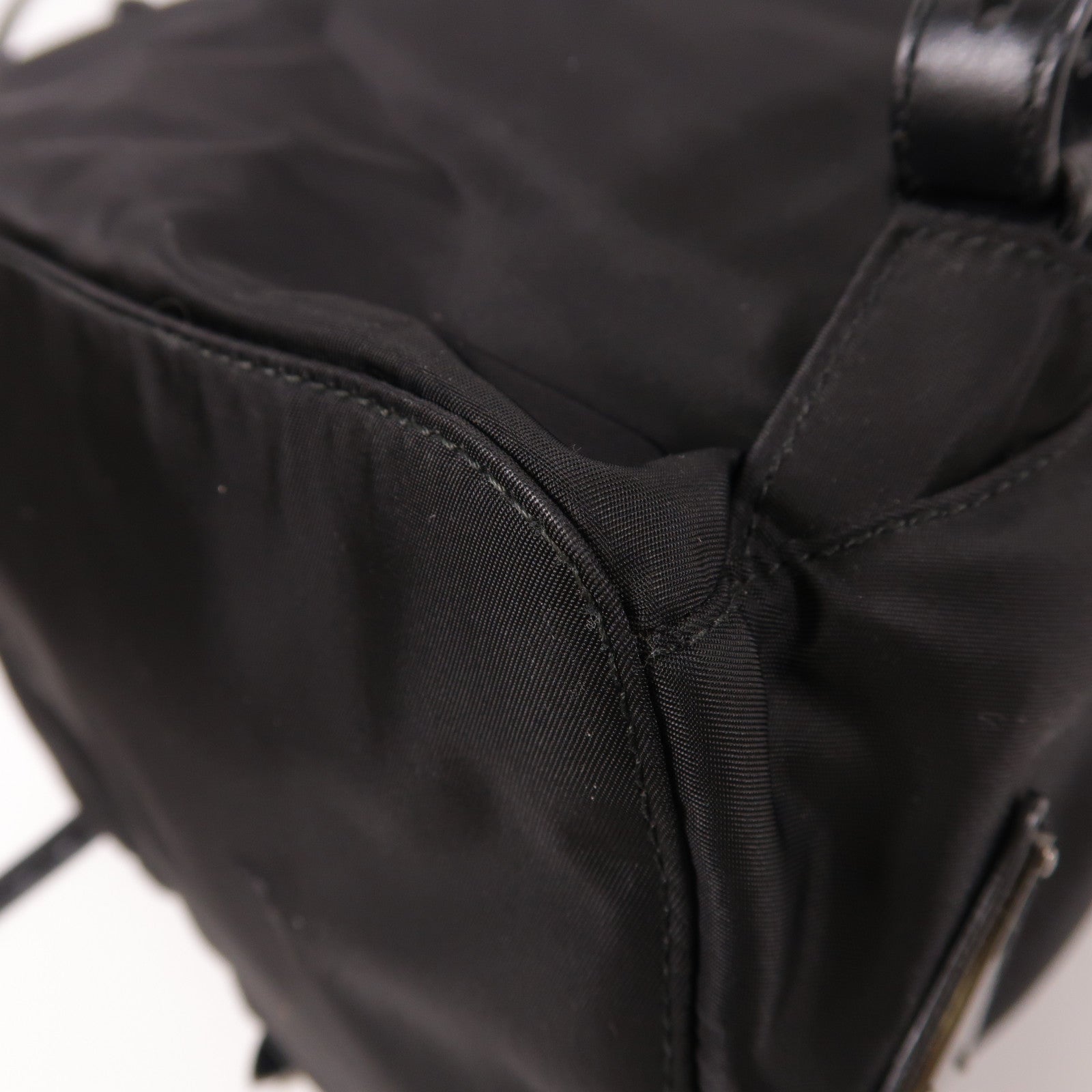 PRADA 尼龍Backpack銀扣背包