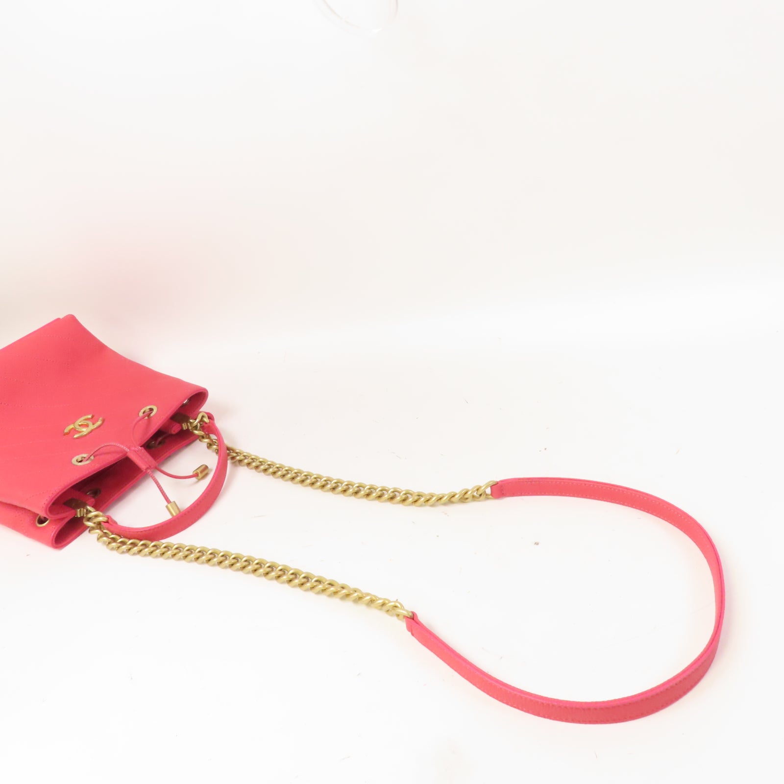 CHANEL 【激減優惠】菱格牛皮皮革Bolsa CC Drawstring金扣手挽肩背兩用袋粉紅色