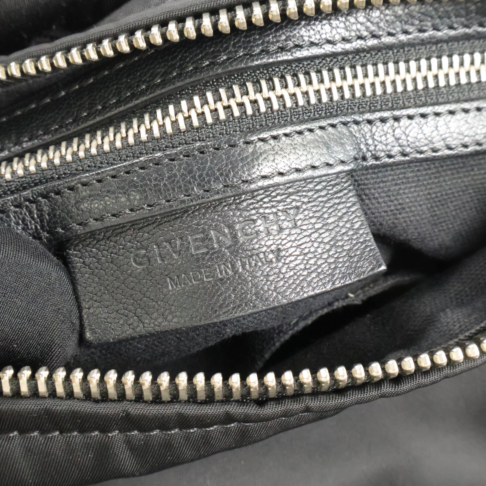 GIVENCHY 牛皮皮革/尼龍Pandora Bag肩背袋