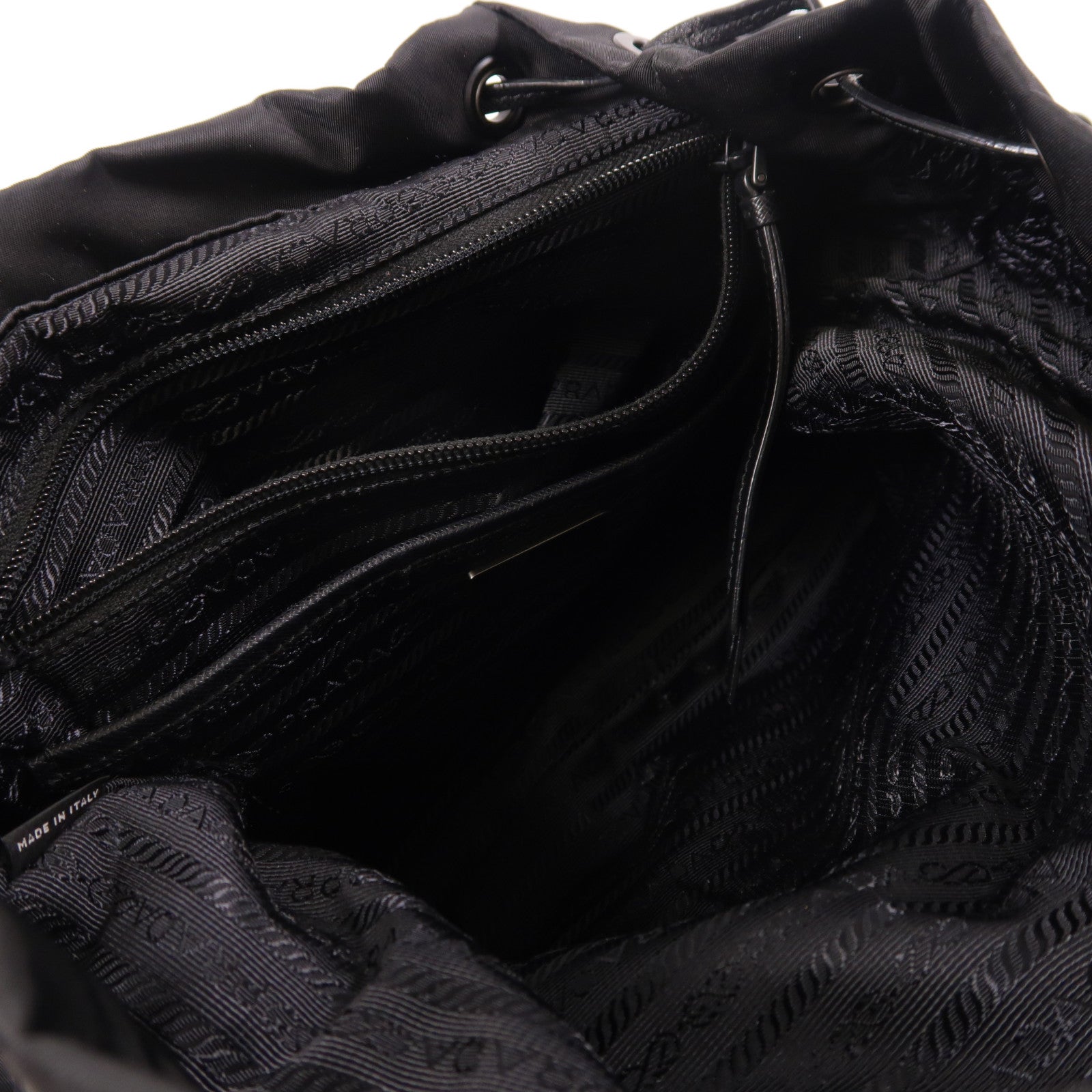 PRADA 尼龍Backpack銀扣背包