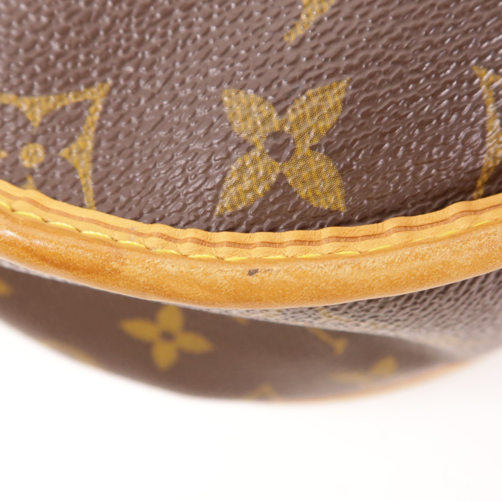 LOUIS VUITTON Monogram Menilmontant MM金扣肩背袋棕色