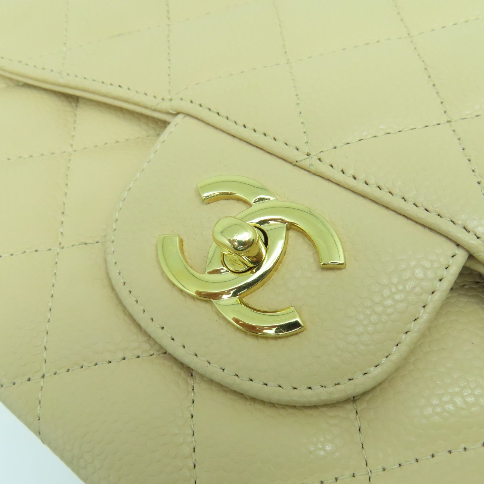 CHANEL 【清倉大減價】菱格Caviar皮革Jumbo金扣鏈帶肩背袋米色