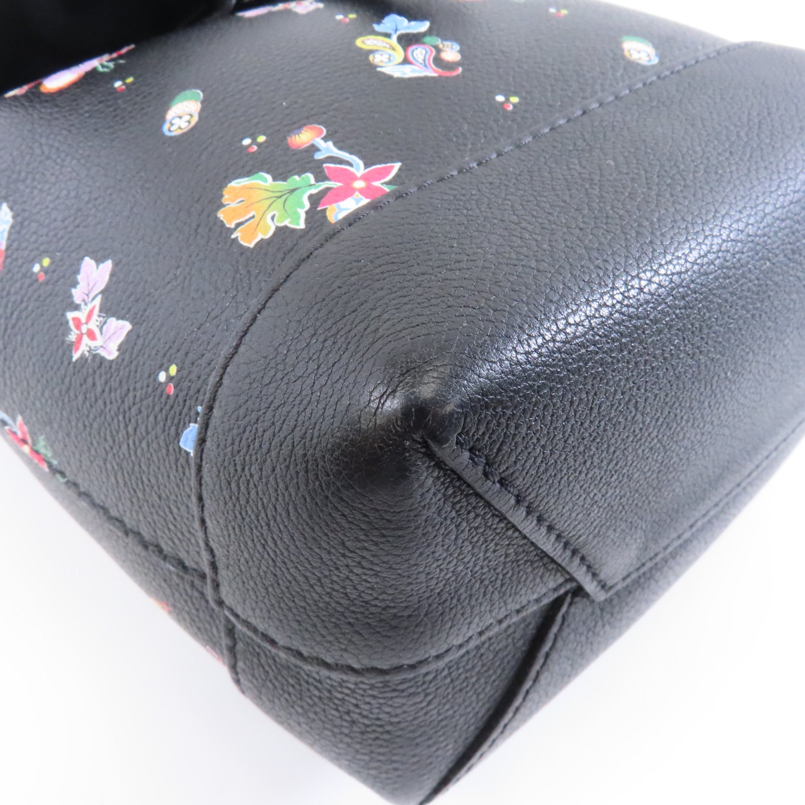 LOUIS VUITTON 牛皮皮革Lock Me Backpack Mini銀扣背包背包