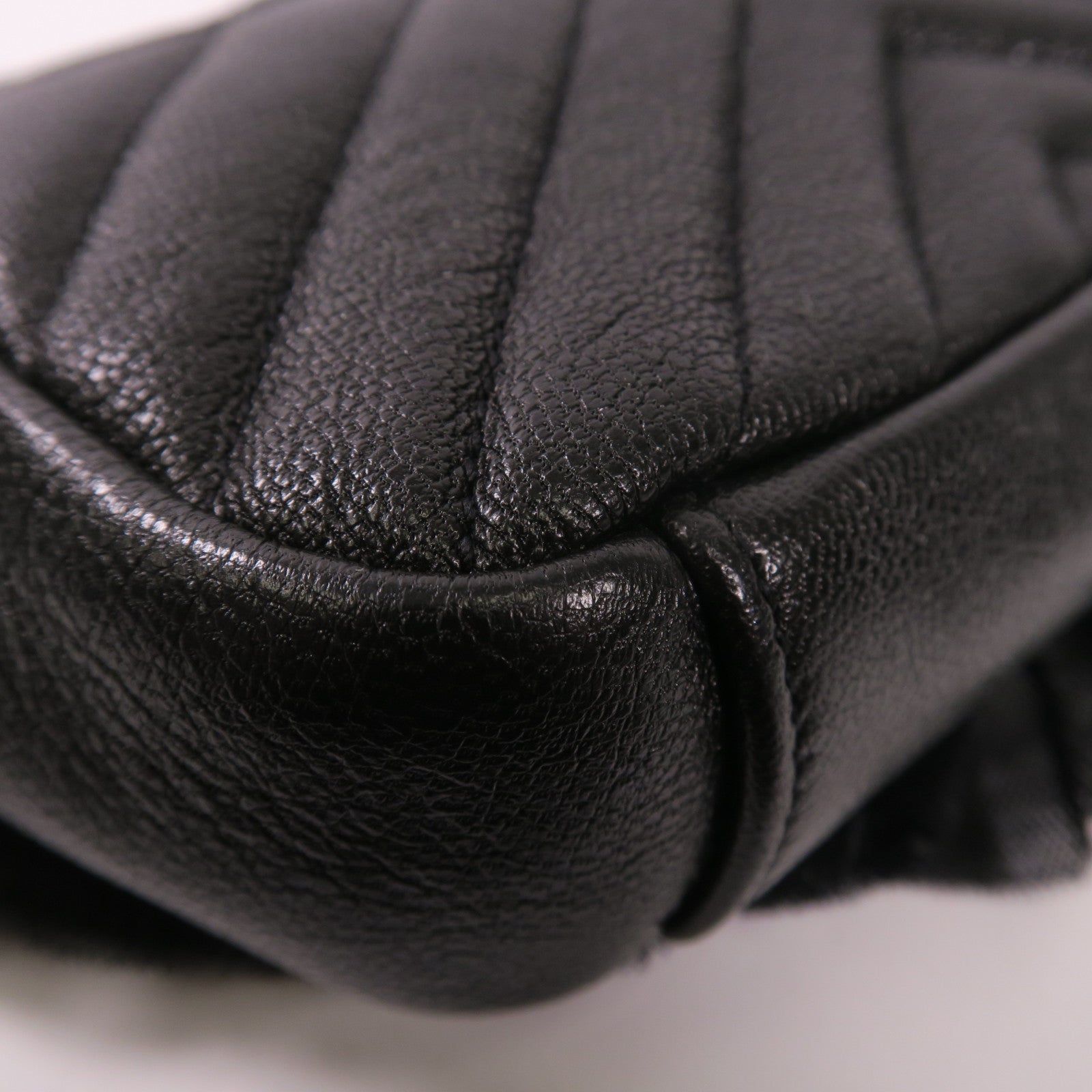 SAINT LAURENT 牛皮皮革Chain Shoulder Bag銀扣肩背袋