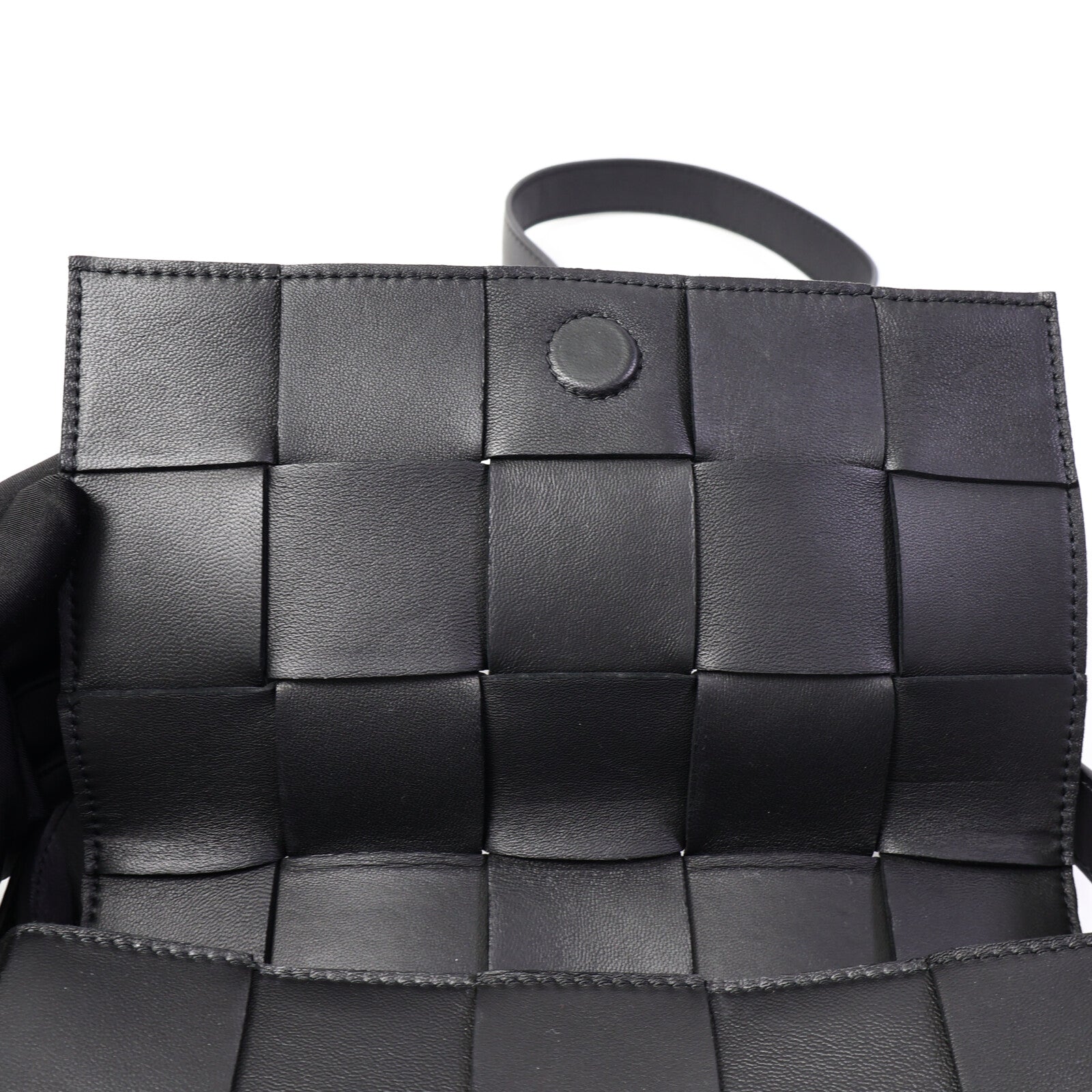 BOTTEGA VENETA 羊皮皮革Cassstte Medium肩背袋