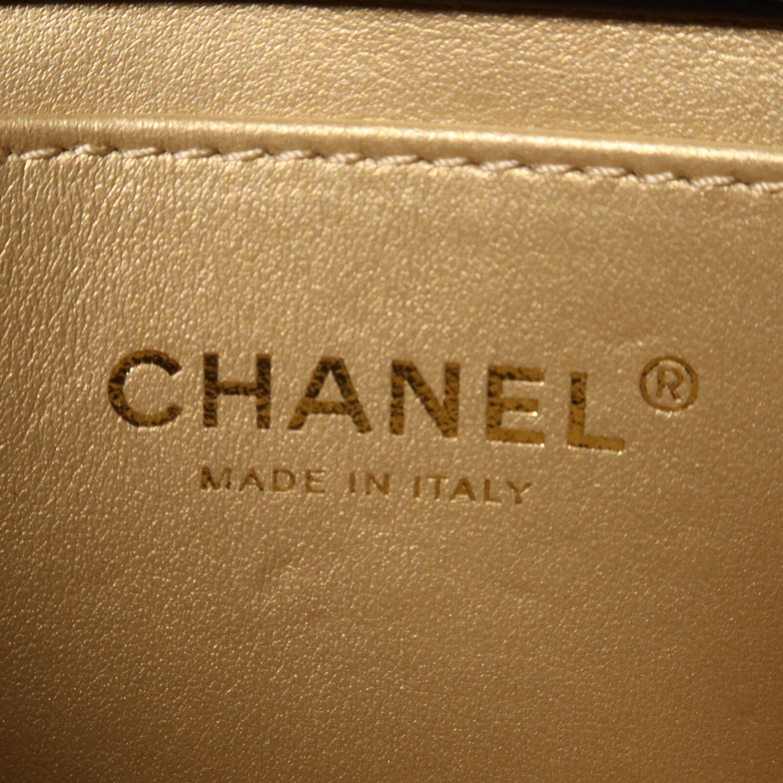 CHANEL 羊皮皮革Mini Hobo Bag鏈帶肩背袋