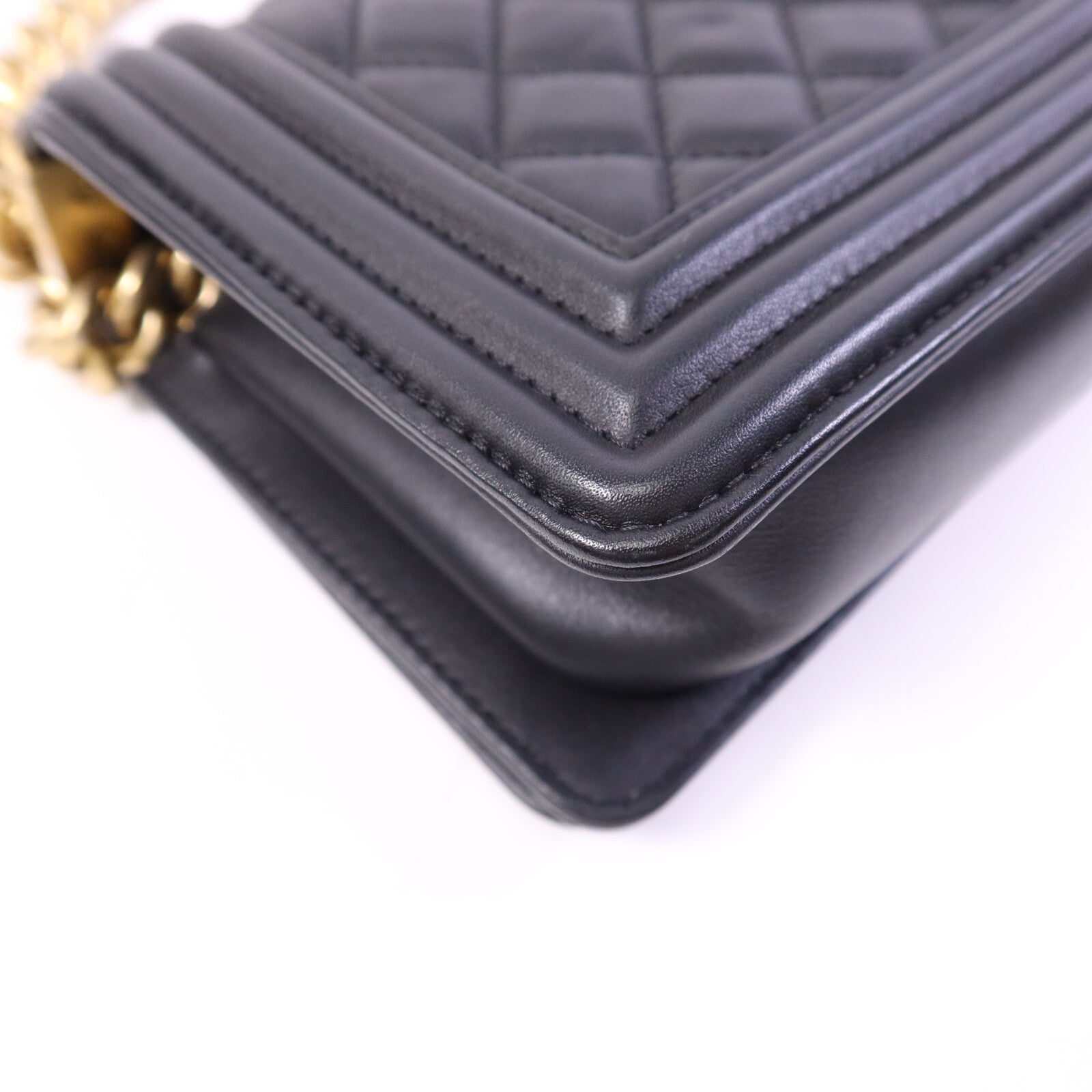 CHANEL 牛皮皮革Boy 20金扣鏈帶肩背袋