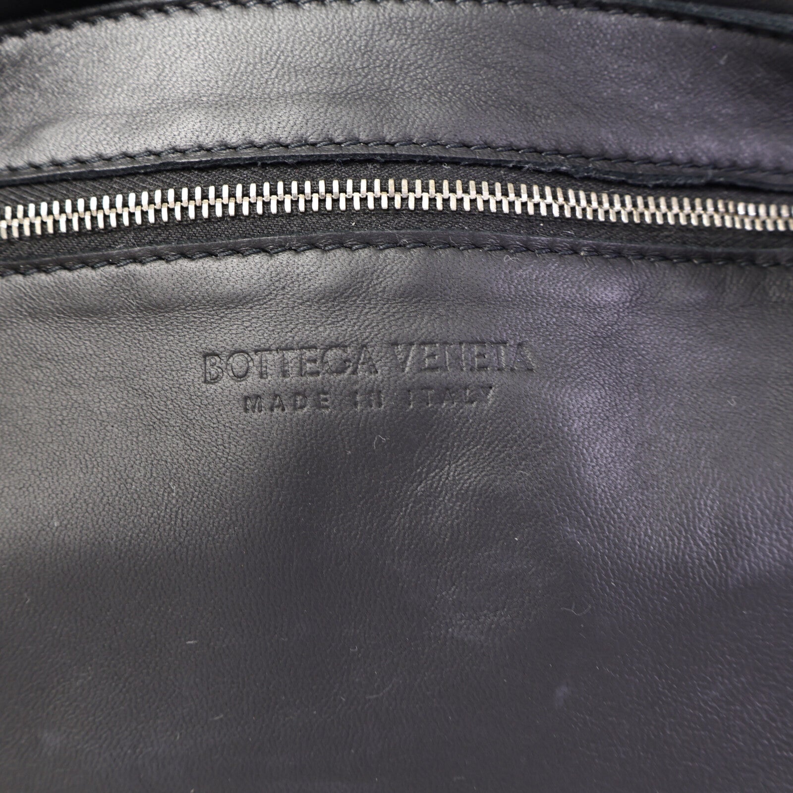 BOTTEGA VENETA 羊皮皮革Cassstte Medium肩背袋
