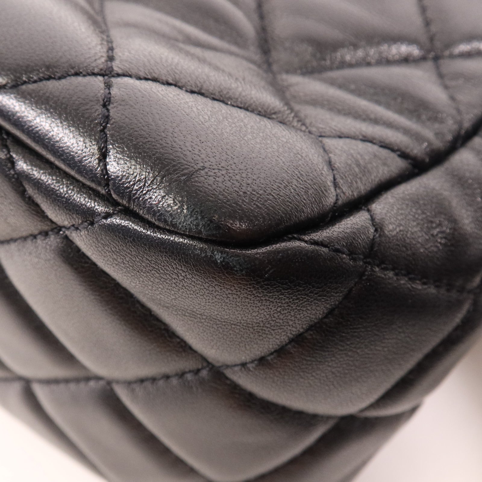 CHANEL 羊皮皮革Matelasse Small金扣鏈帶肩背袋
