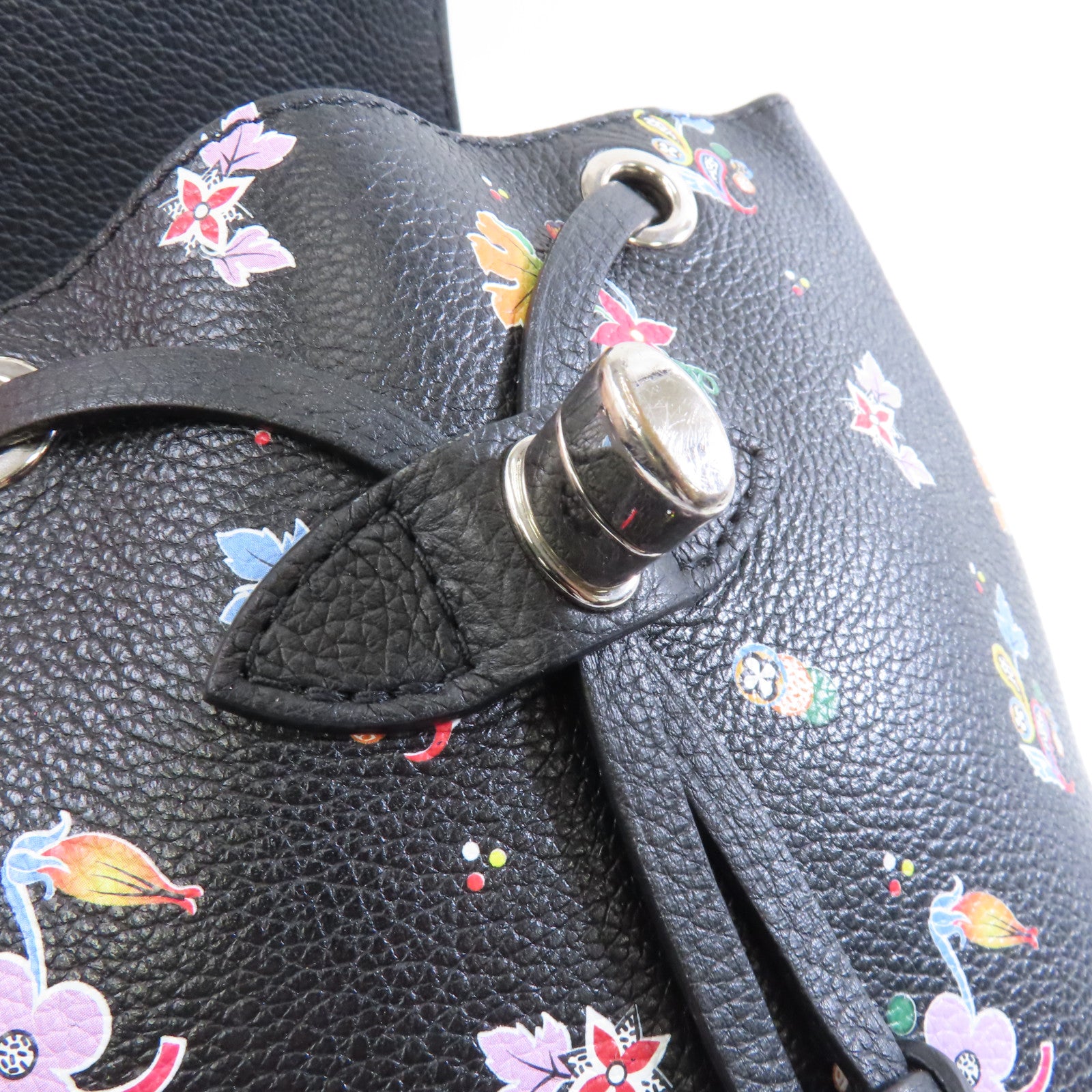 LOUIS VUITTON 牛皮皮革Lock Me Backpack Mini銀扣背包背包