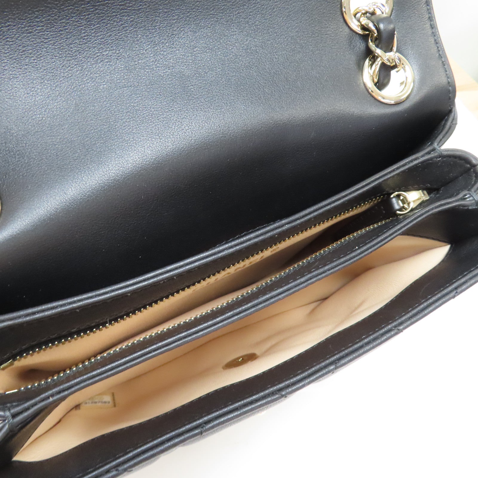 CHANEL 菱格Caviar皮革Chain Shoulder Bag銀扣鏈帶肩背袋黑色