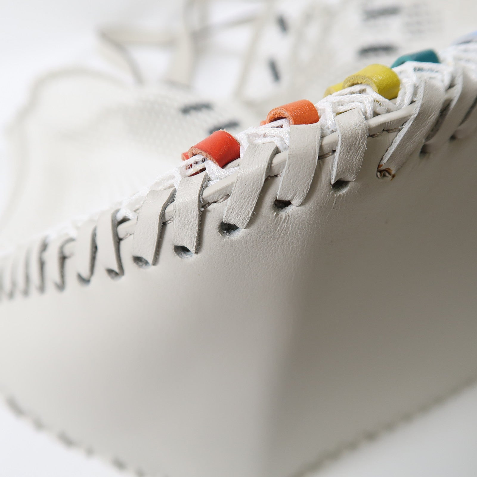ANYA HINDMARCH 聚酯纖維/牛皮皮革Handbag手挽袋白色