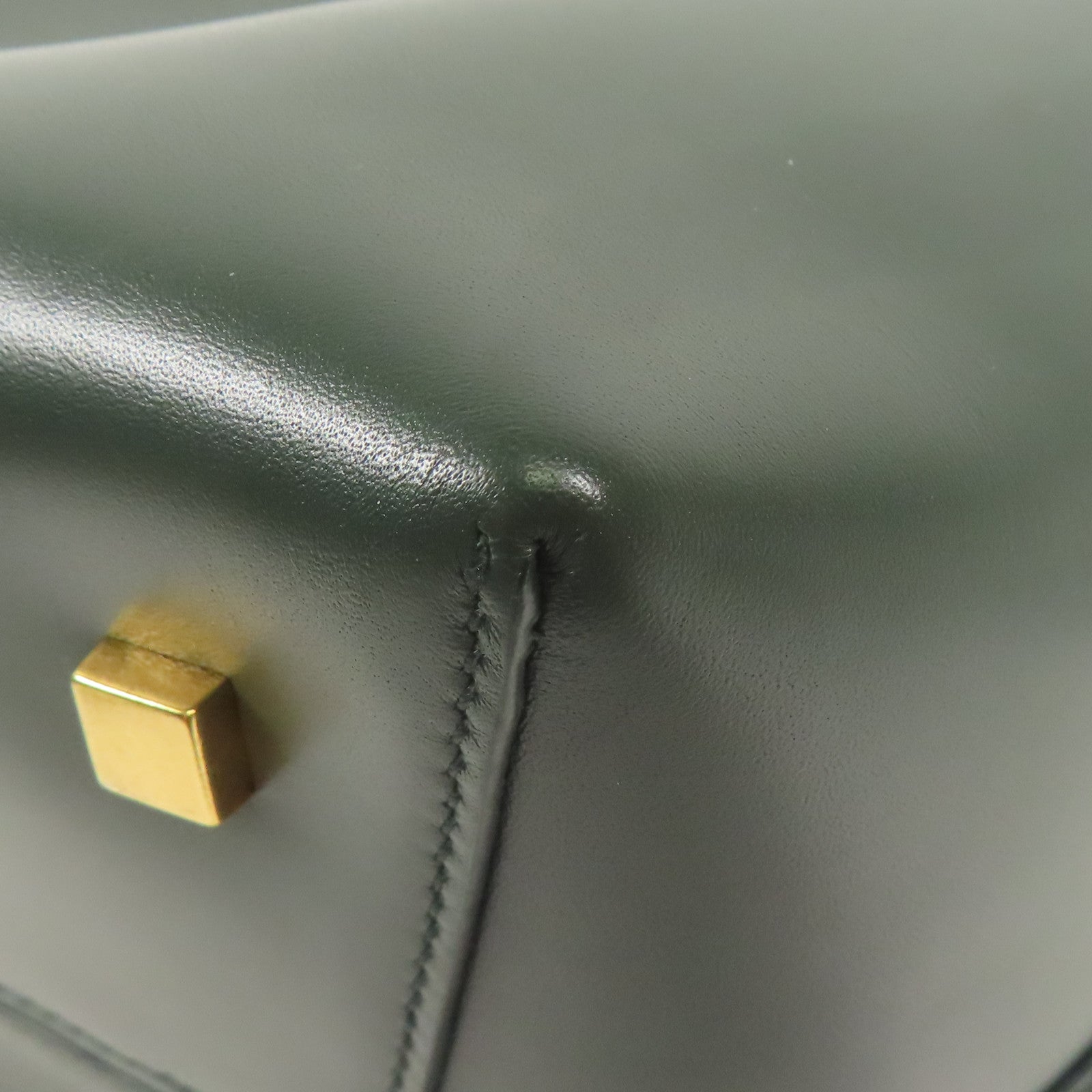 SAINT LAURENT 牛皮皮革Le 37金扣肩背袋