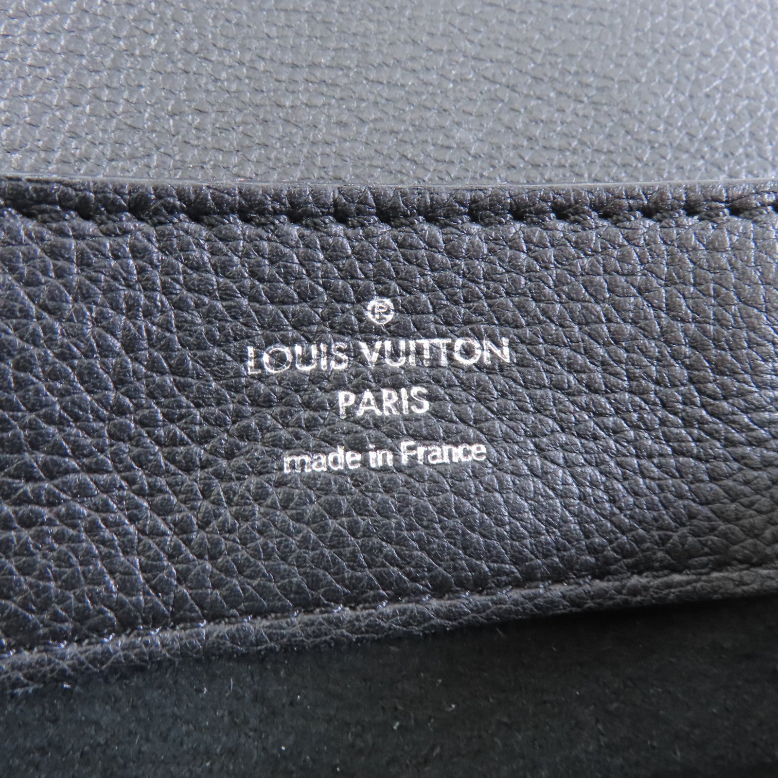 LOUIS VUITTON 牛皮皮革Lock Me Backpack Mini銀扣背包背包