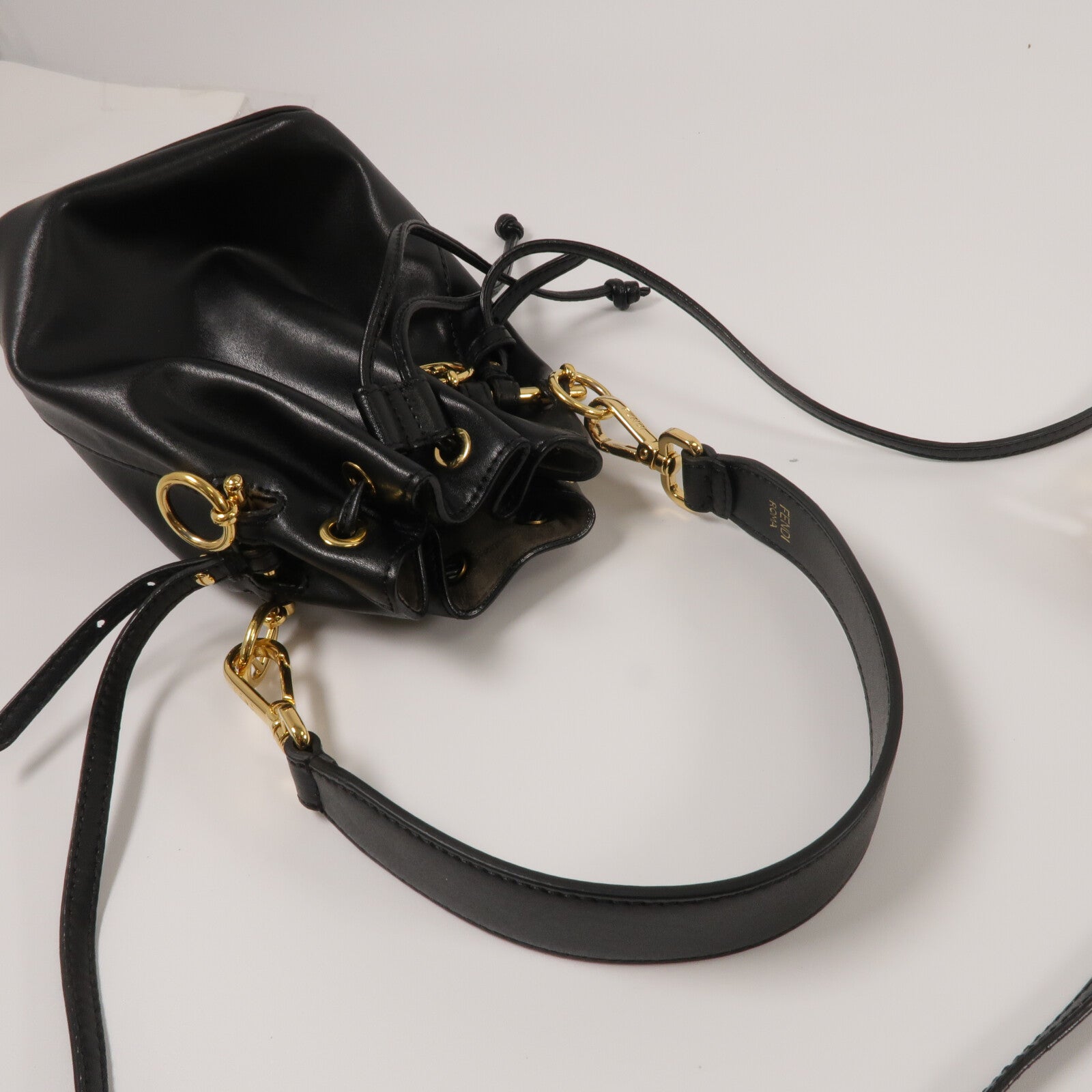 FENDI 牛皮皮革Mini Mon Tresor手挽肩背兩用袋