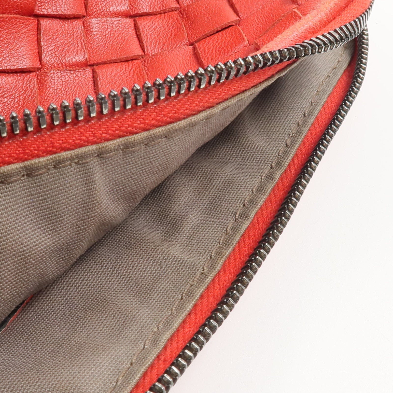 BOTTEGA VENETA 羊皮皮革lntrecciato Pouch手拿包