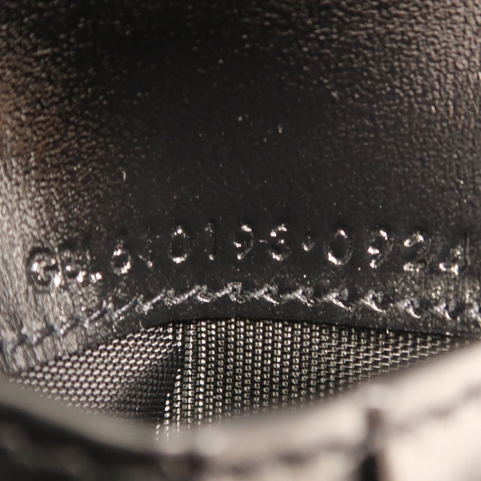 SAINT LAURENT 牛皮皮革Tiny Monogram East West Half Wallet金扣錢包