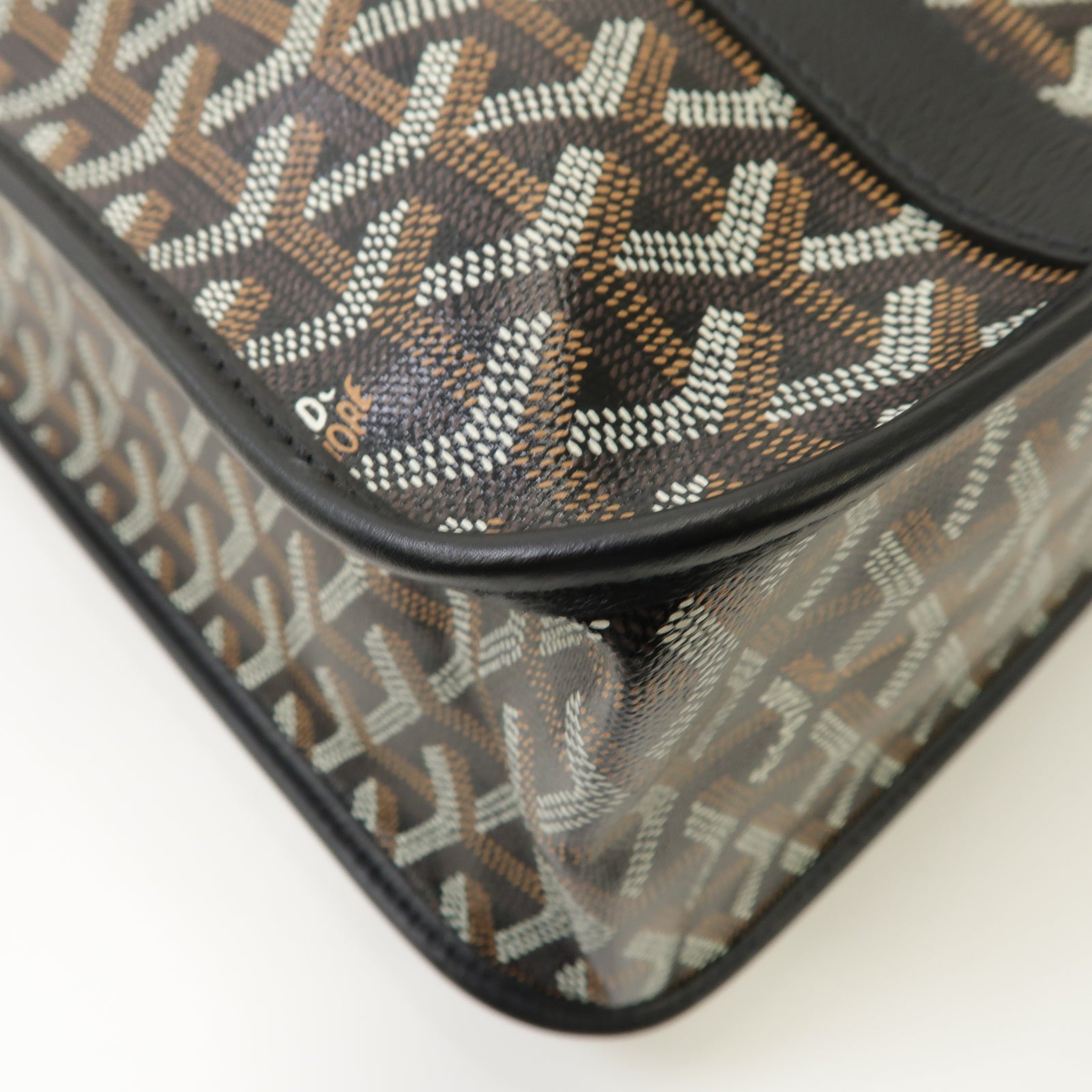 GOYARD 塗層帆布Bourgogne銀扣肩背袋啡色