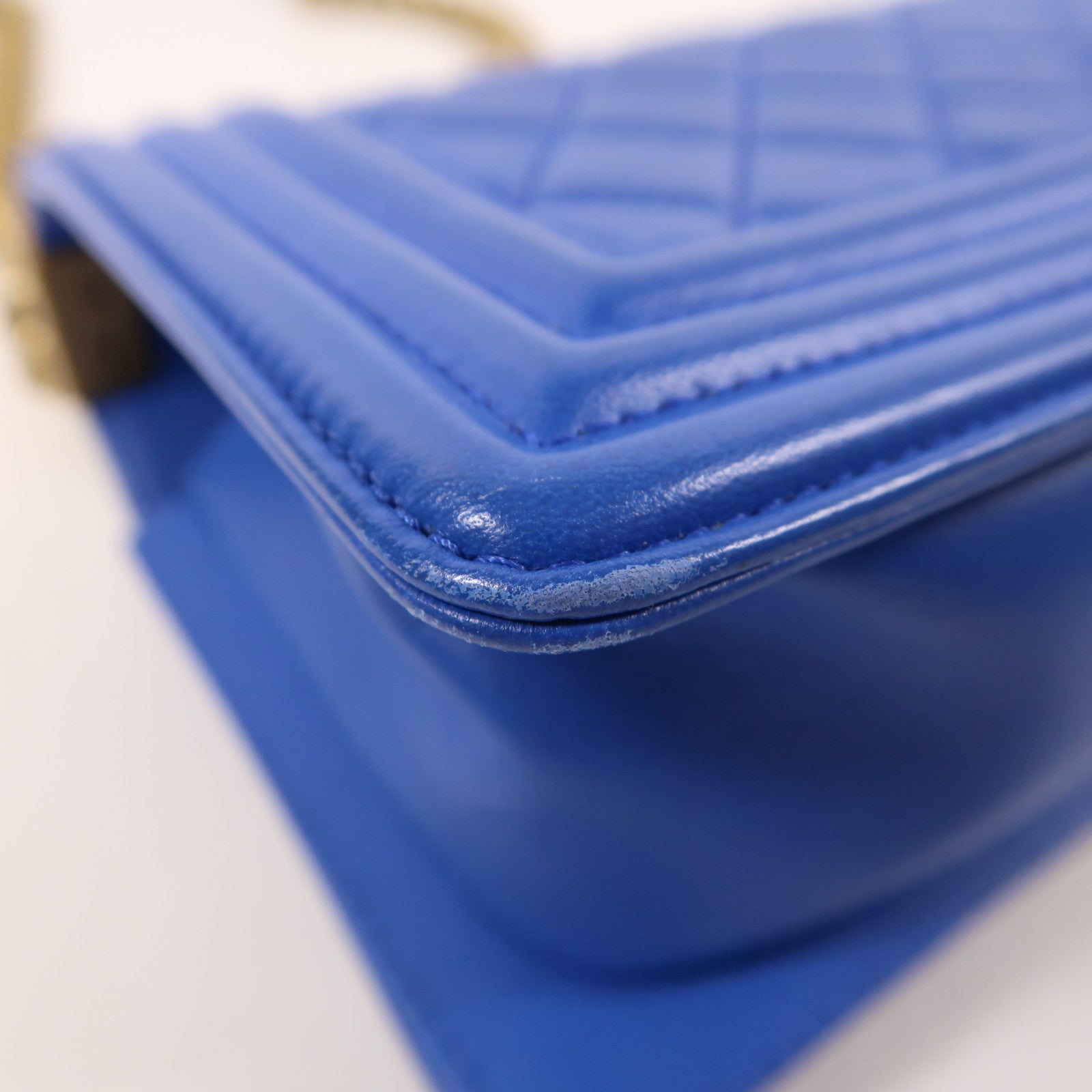 CHANEL 羊皮皮革Boy 20金扣鏈帶肩背袋