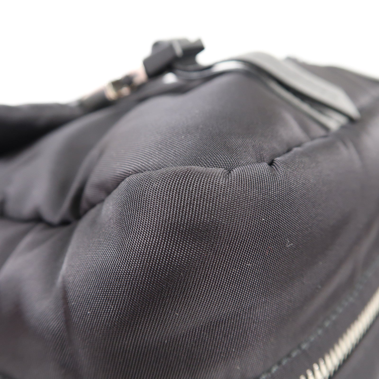 PRADA 尼龍Shoulder Bag銀扣肩背袋